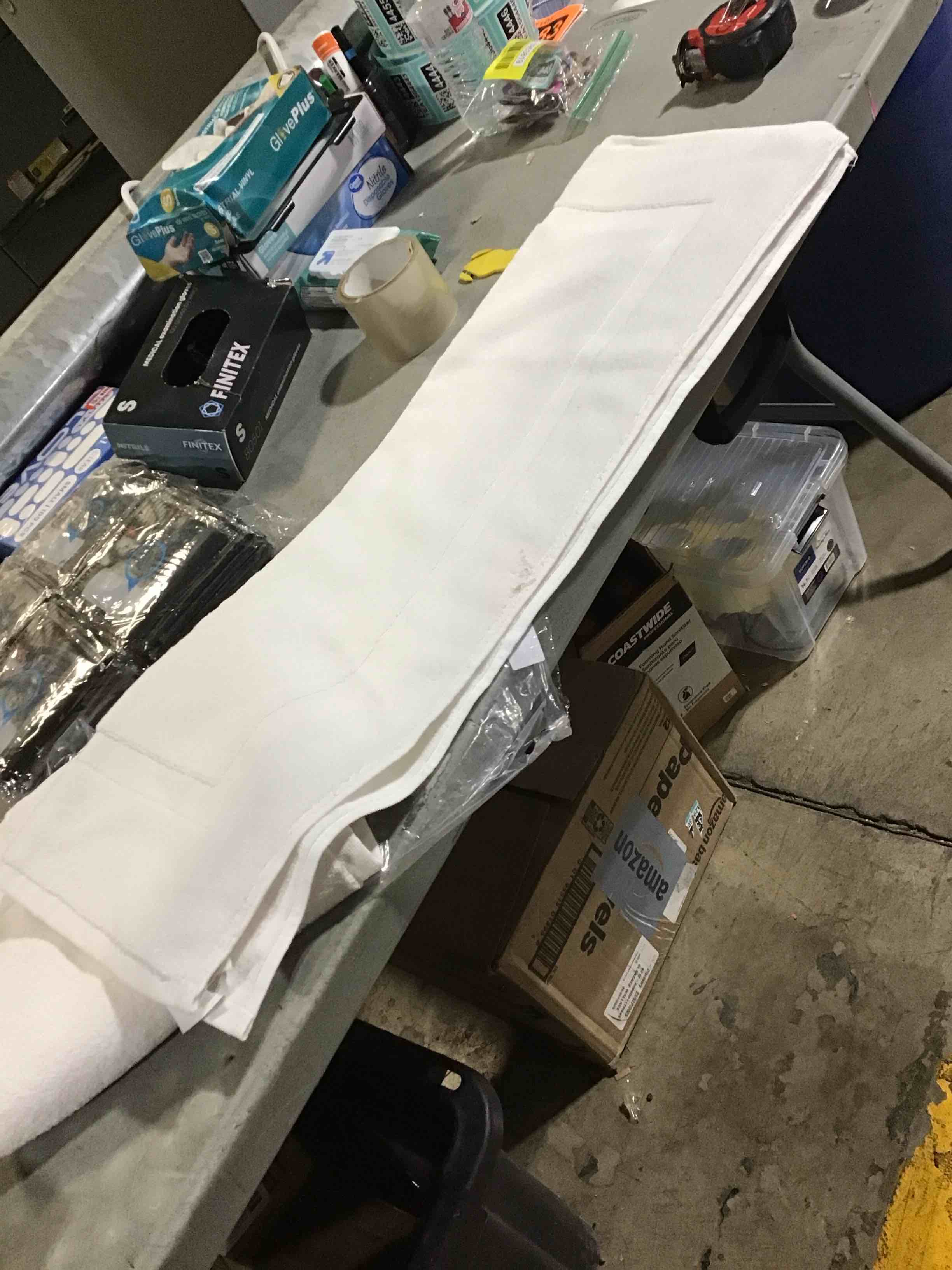 Condition photo showing Good Condition for Utopia Towels 2 Pack Premium Hand Towels Set, 100% Ring Spun Cotton, Ultra Soft and Highly Absorbent 600GSM Towels for Bathroom, Gym, Shower, Hotel, and Spa, White