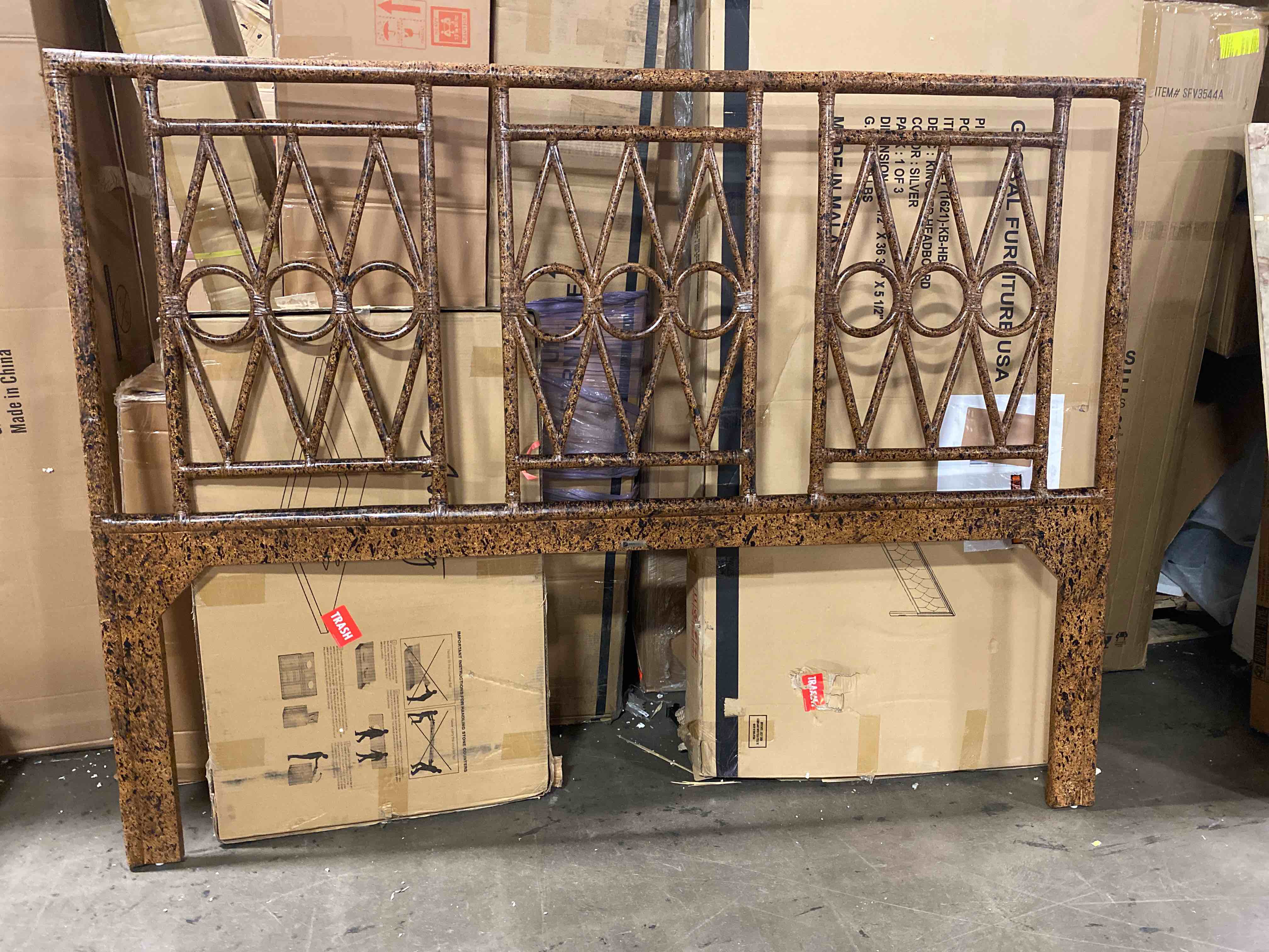 https://s3.amazonaws.com/lotting-images-prod/bidfta/SY791900_1602638012222.jpeg