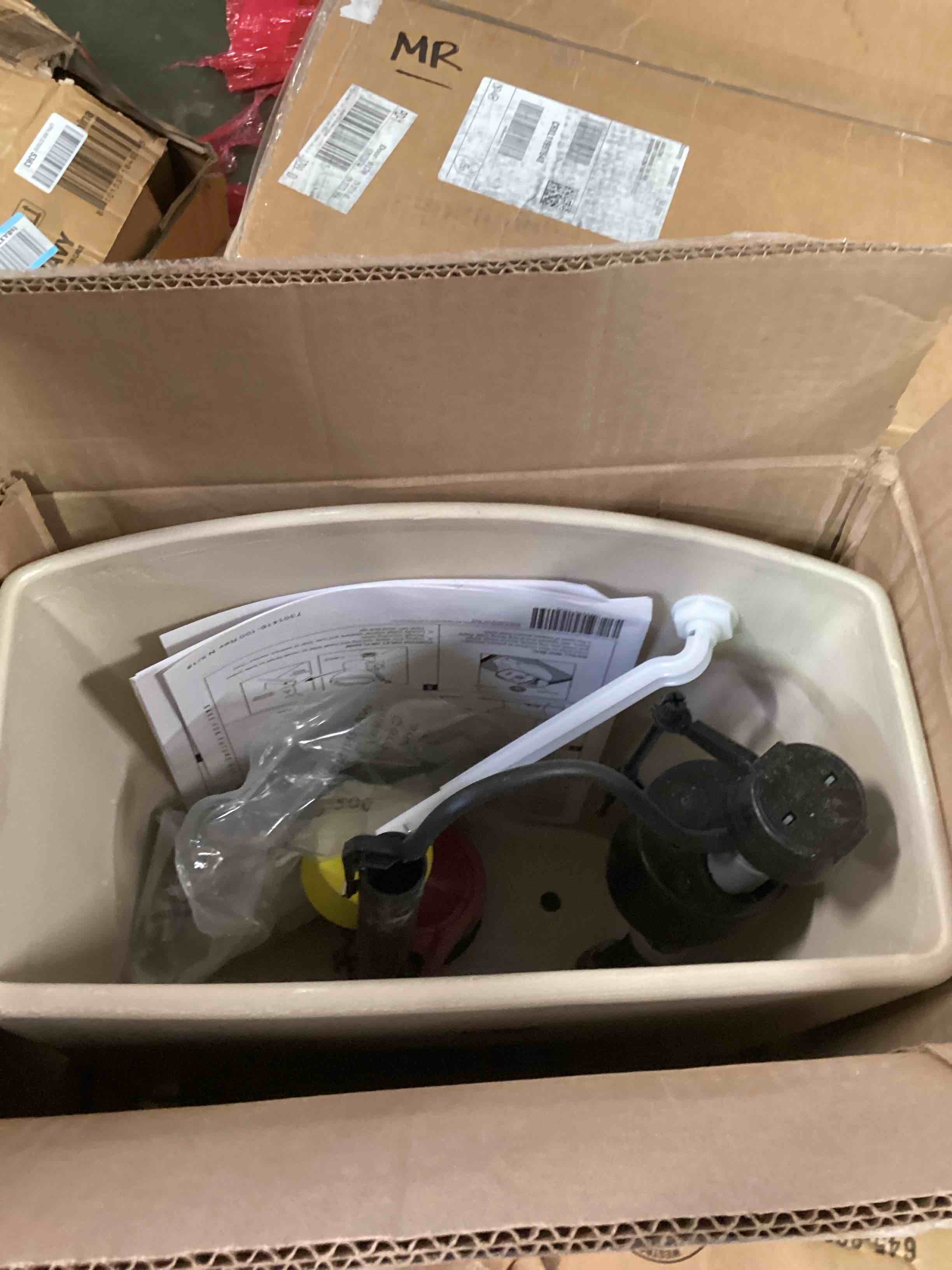 https://s3.amazonaws.com/lotting-images-prod/bidfta/TEA0001765_1723142381180.jpeg