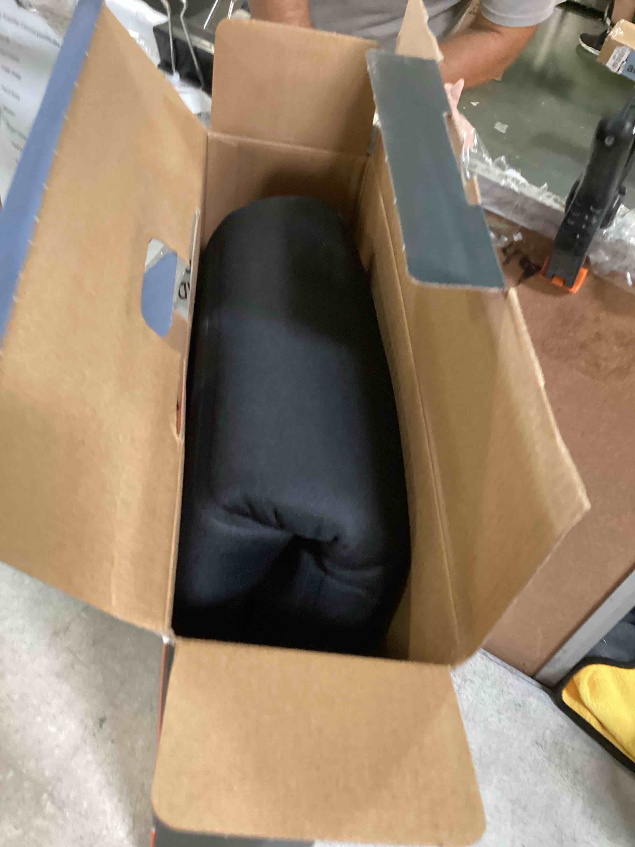 https://s3.amazonaws.com/lotting-images-prod/bidfta/TEA0001879_1723060362792.jpeg