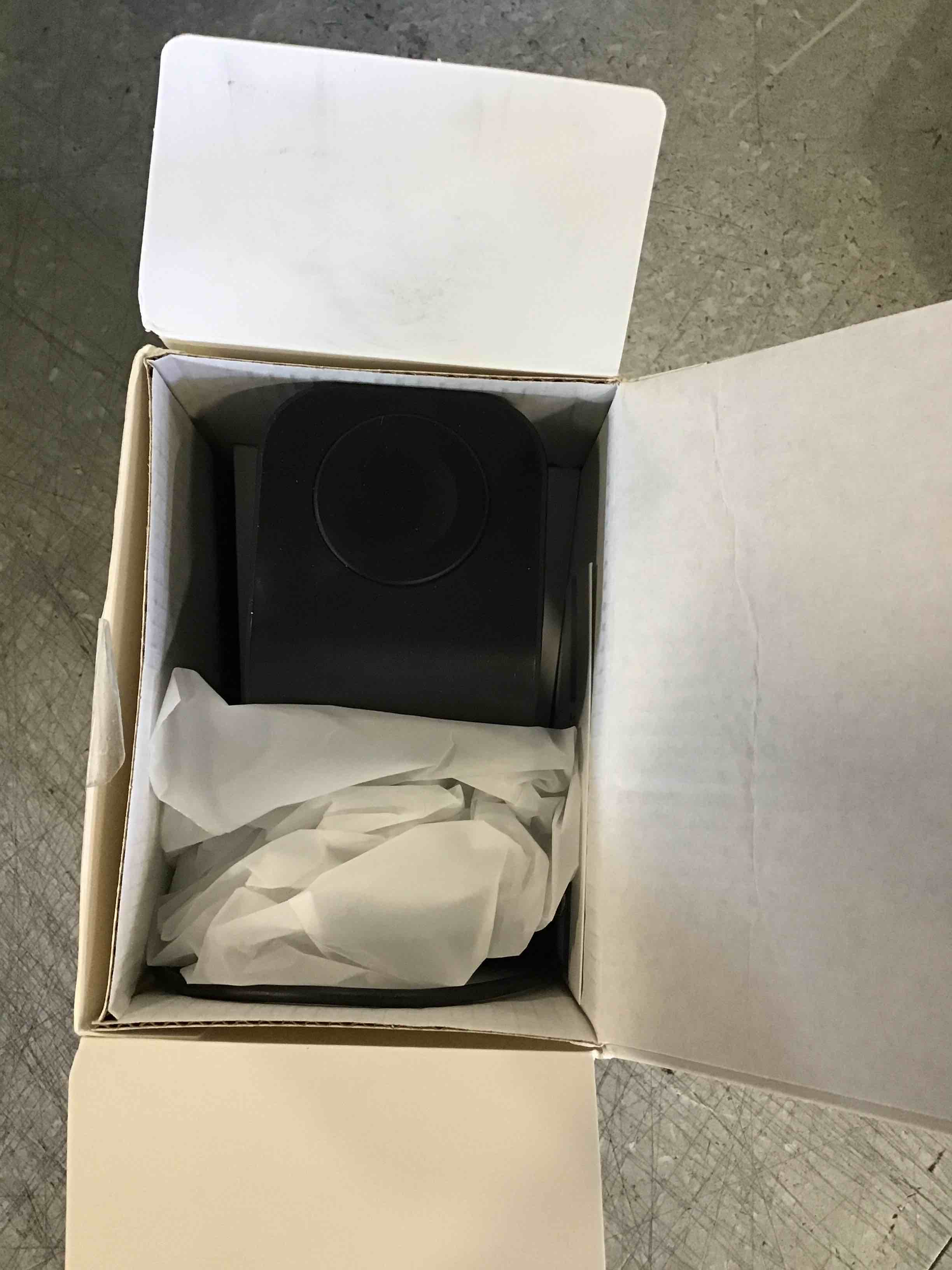 https://s3.amazonaws.com/lotting-images-prod/bidfta/TEA0003323_1723646467907.jpeg
