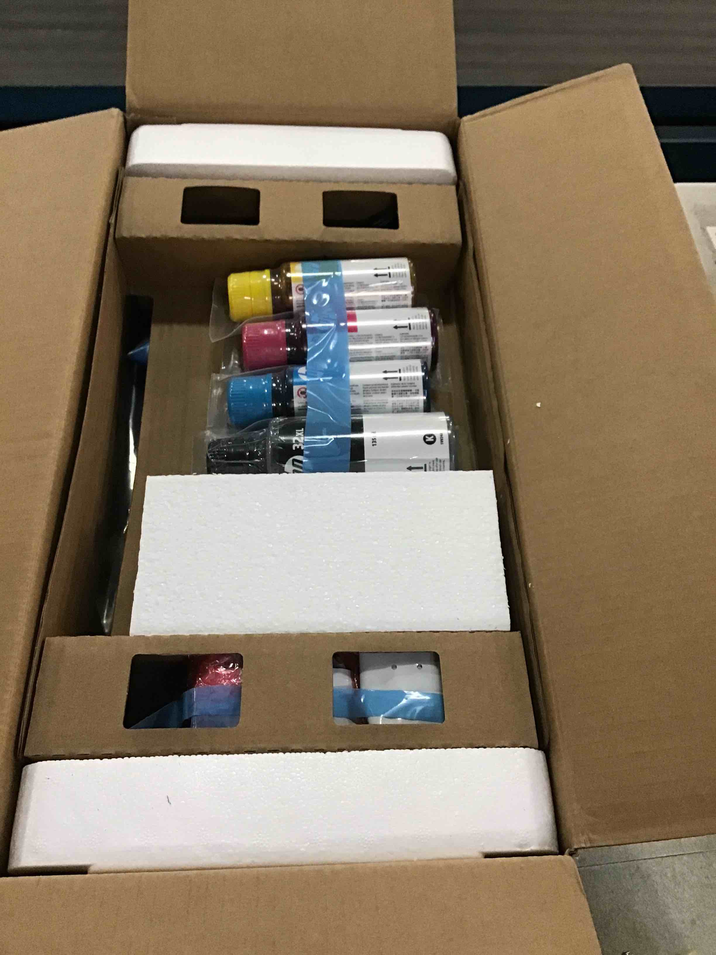 https://s3.amazonaws.com/lotting-images-prod/bidfta/TEA0004727_1724711926269.jpeg