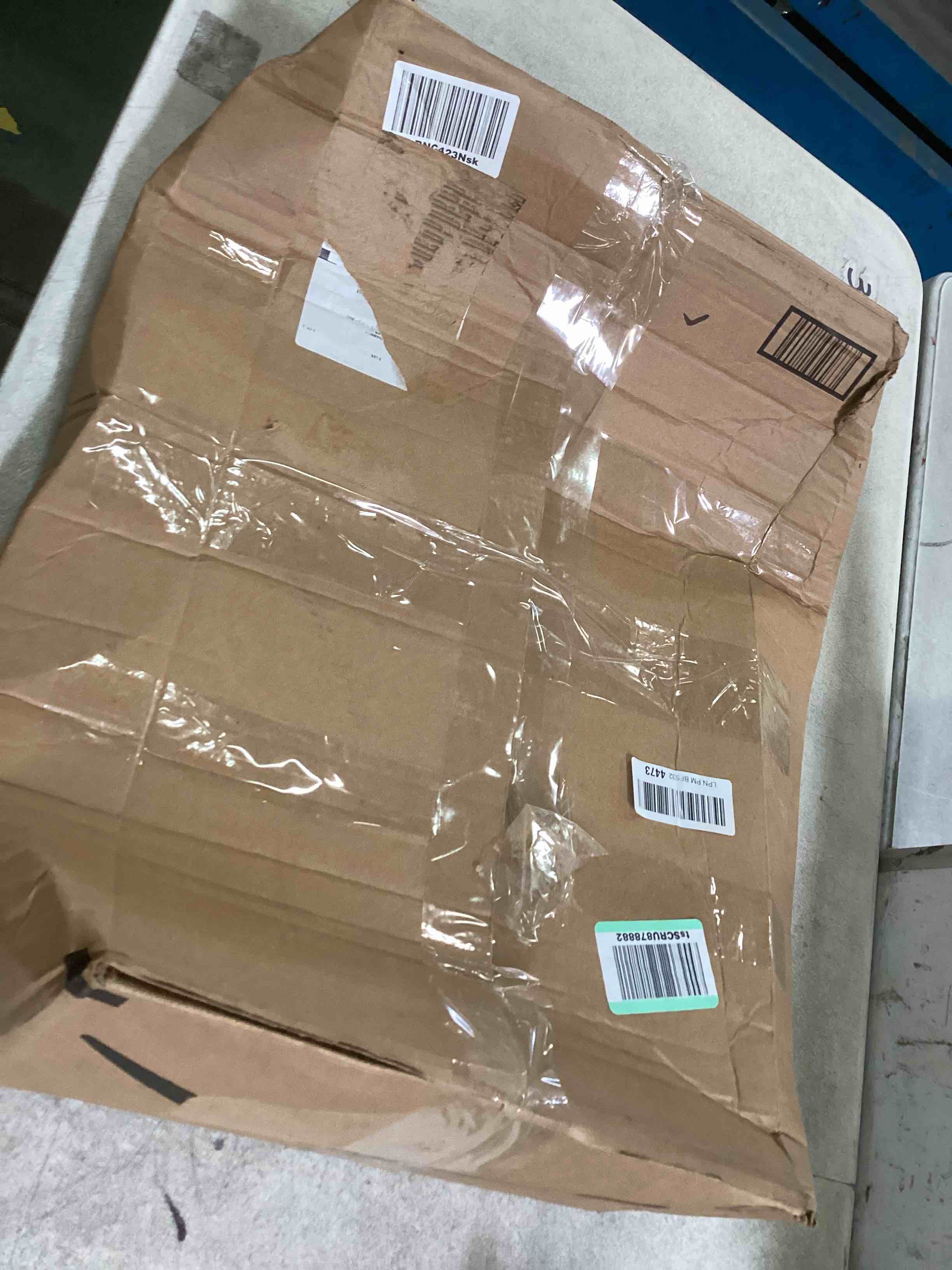 https://s3.amazonaws.com/lotting-images-prod/bidfta/TEA0006114_1724084518253.jpeg