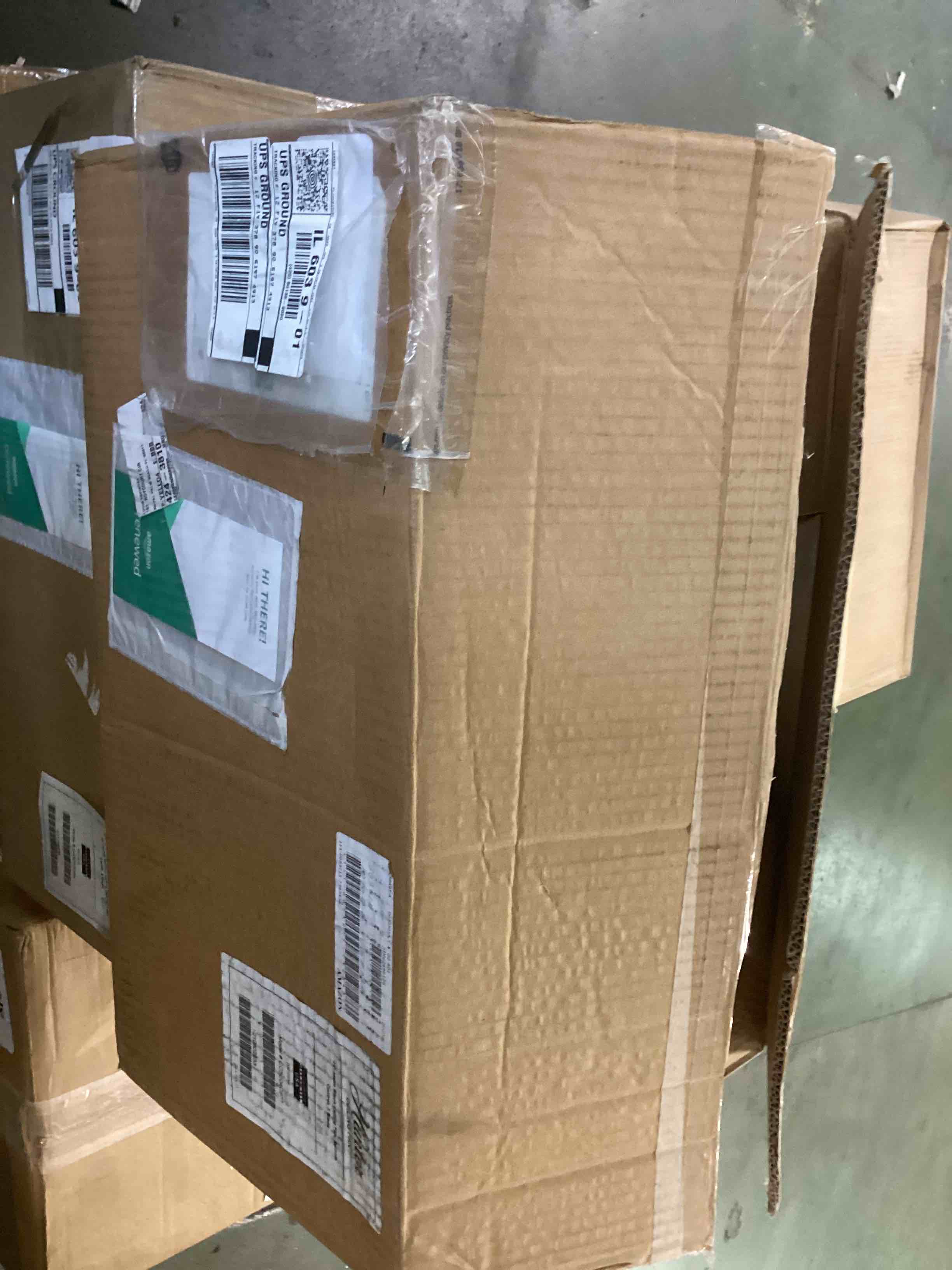 https://s3.amazonaws.com/lotting-images-prod/bidfta/TEA0006533_1723751566561.jpeg