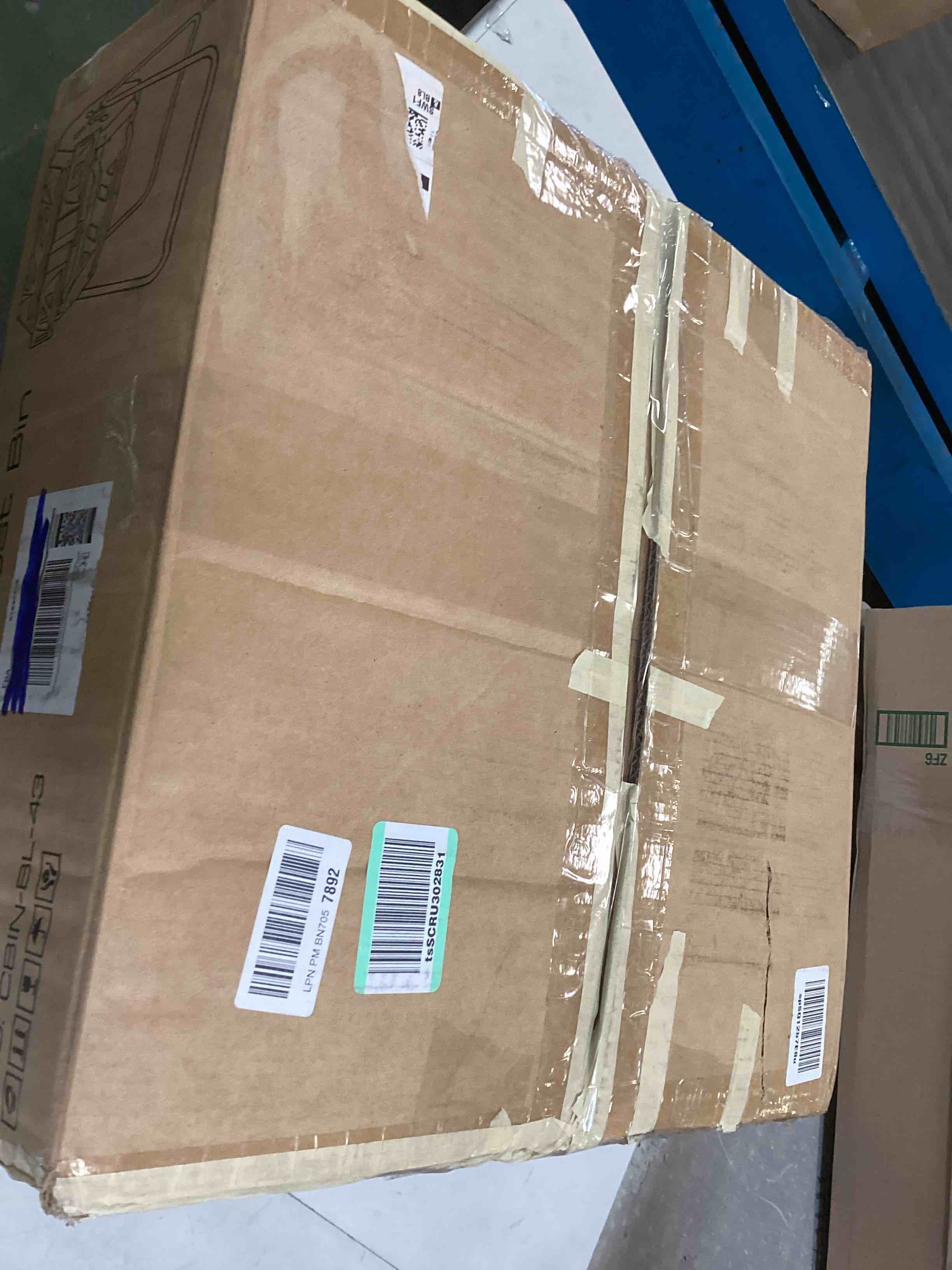 https://s3.amazonaws.com/lotting-images-prod/bidfta/TEA0007407_1723474381607.jpeg