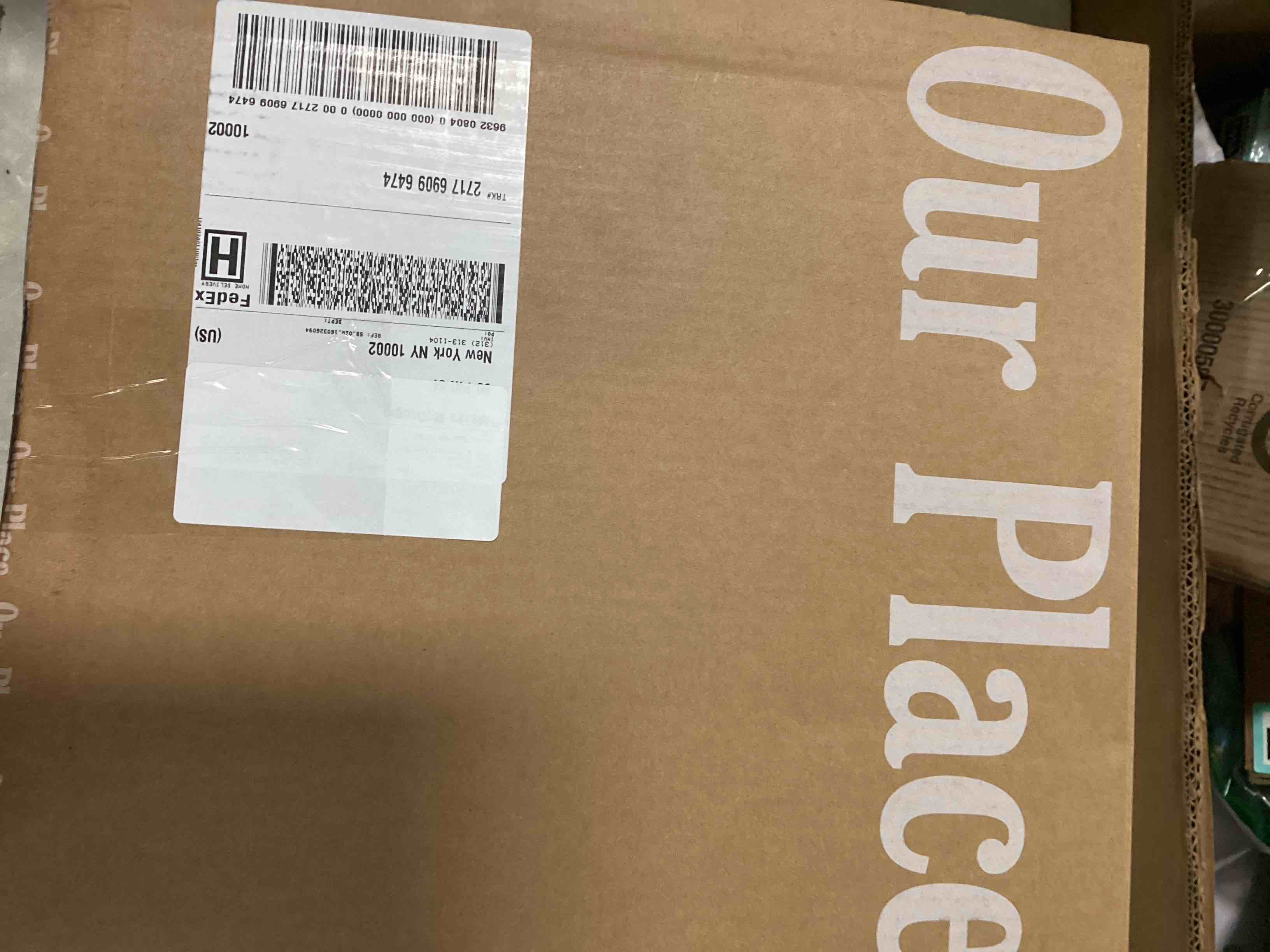https://s3.amazonaws.com/lotting-images-prod/bidfta/TEA0009932_1723834032704.jpeg