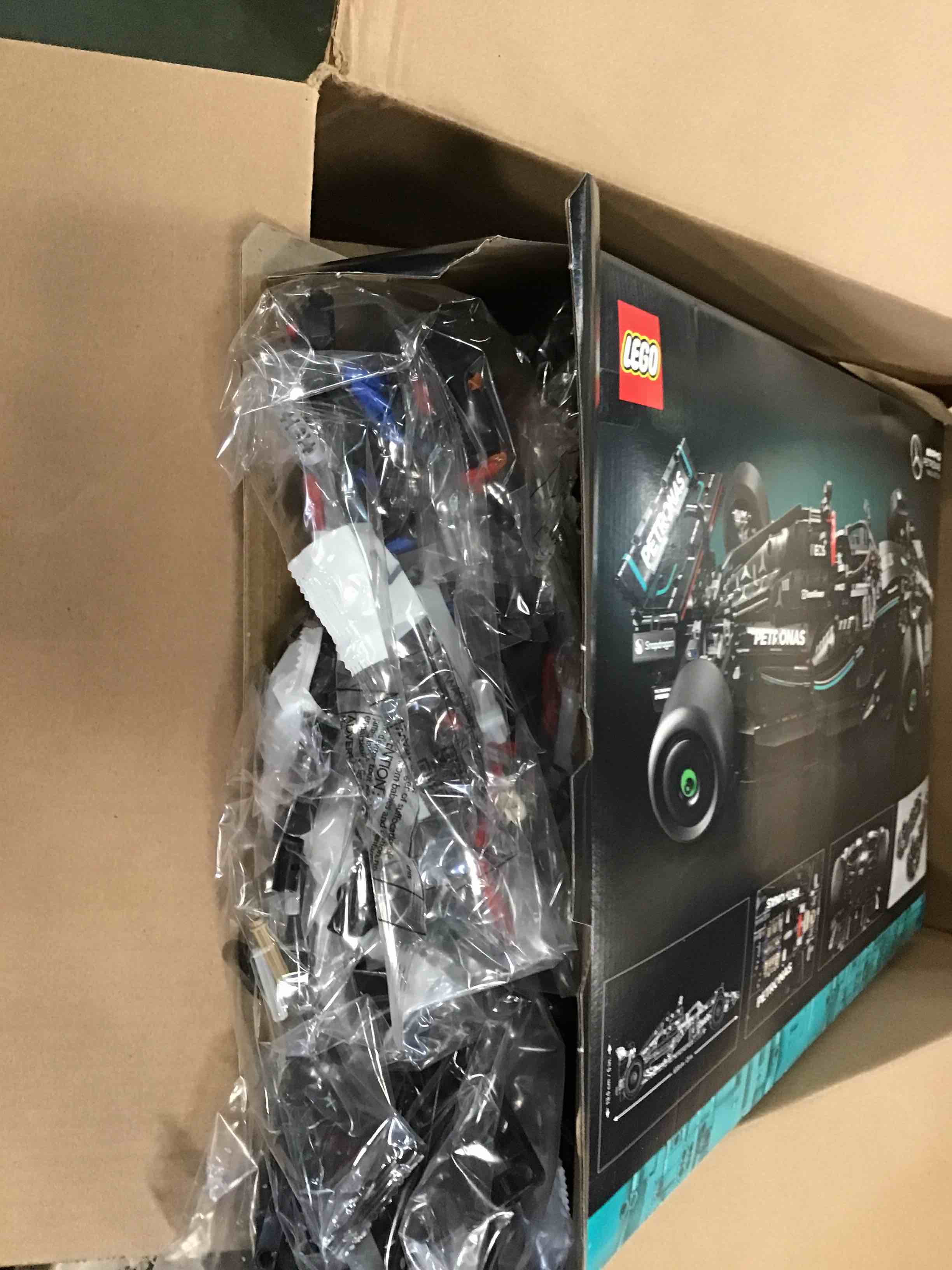 https://s3.amazonaws.com/lotting-images-prod/bidfta/TEA0010388_1724275381473.jpeg