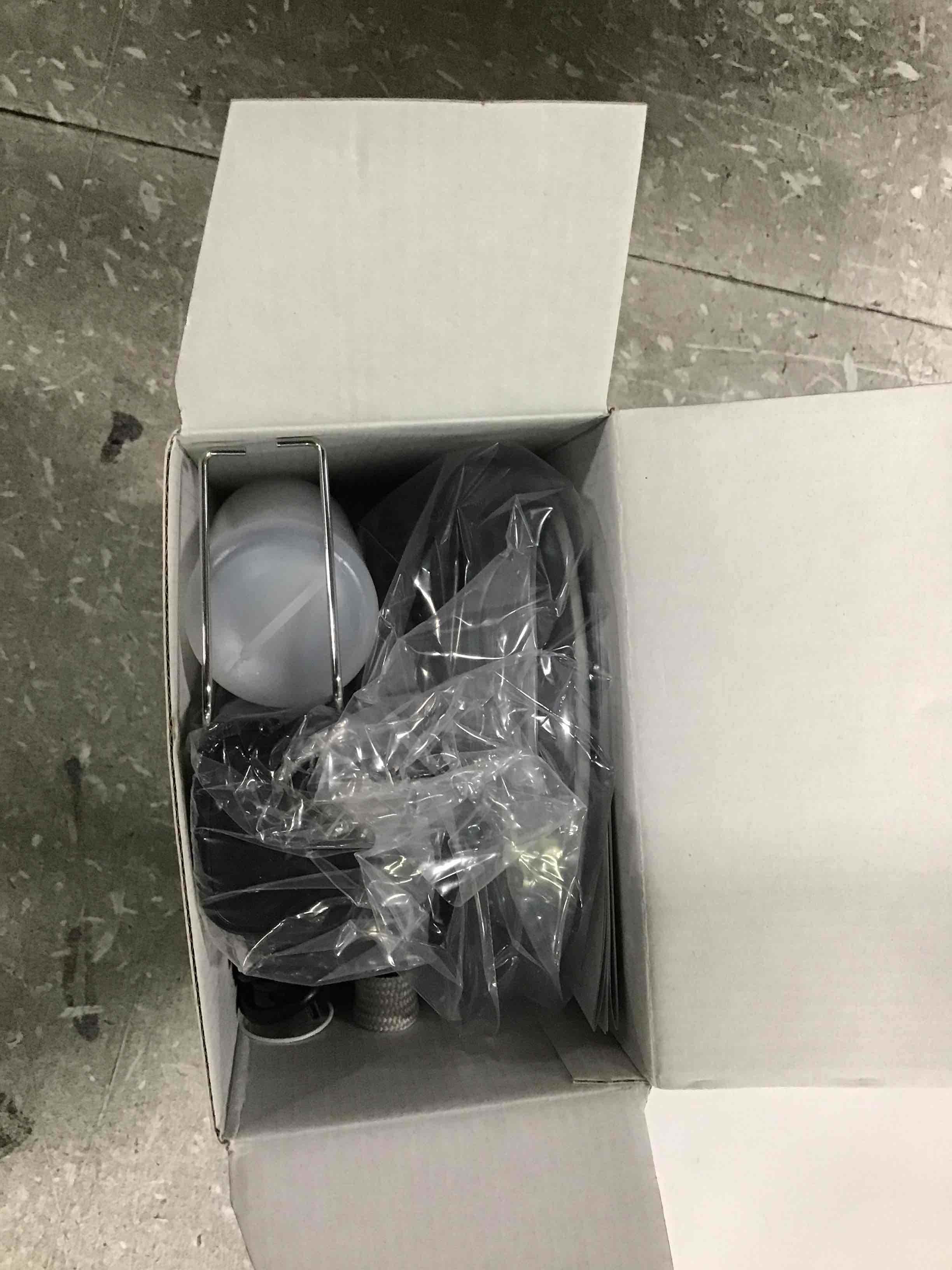 https://s3.amazonaws.com/lotting-images-prod/bidfta/TEA0011731_1723173446913.jpeg