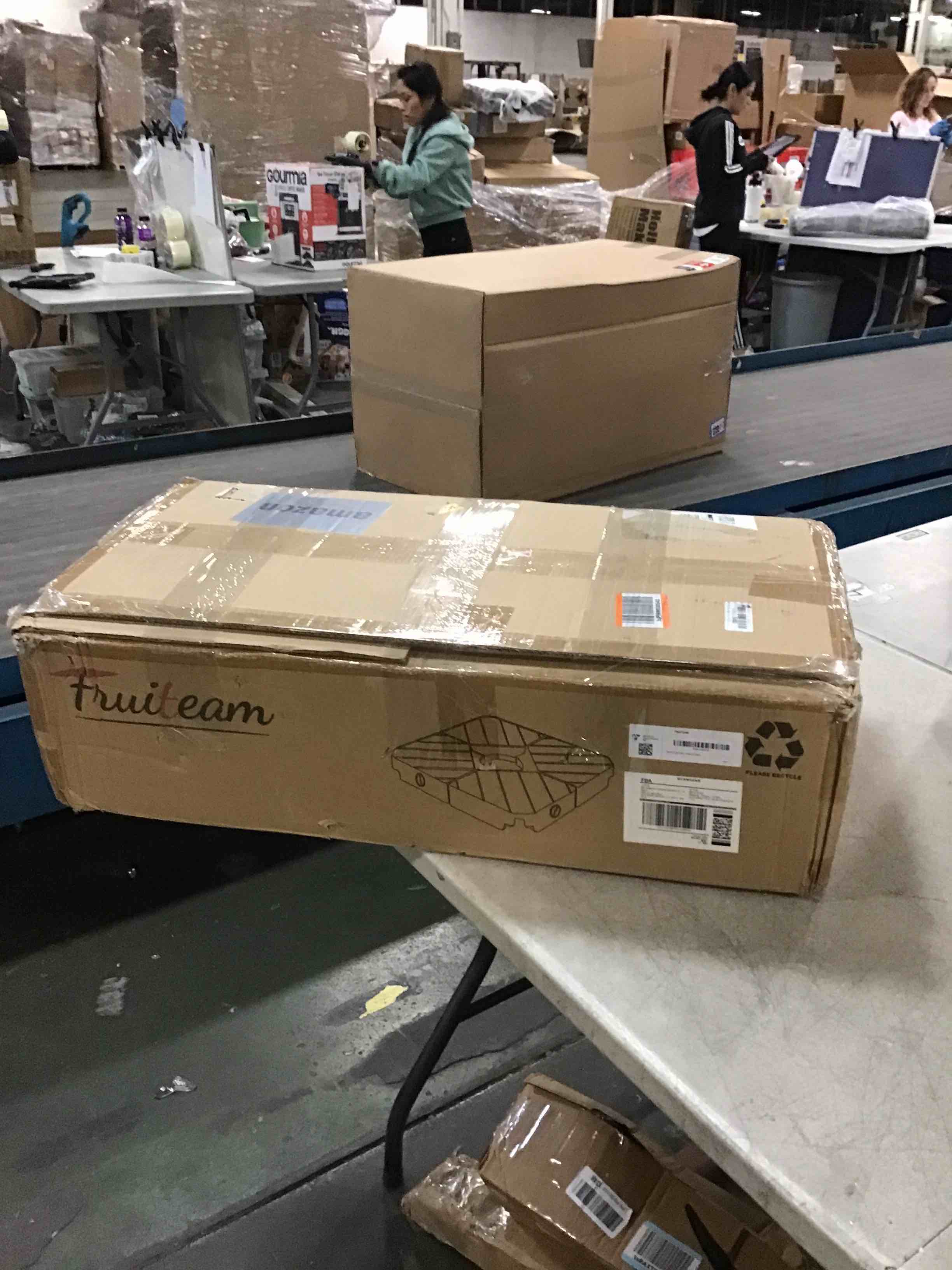 https://s3.amazonaws.com/lotting-images-prod/bidfta/TEA0014323_1728700064524.jpeg