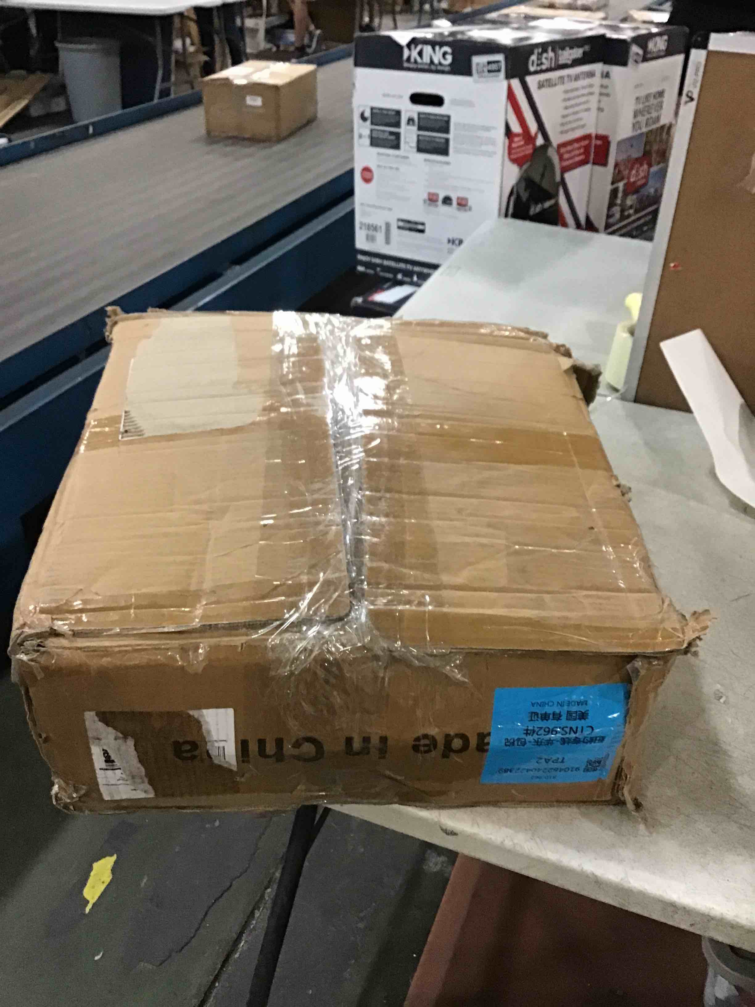 https://s3.amazonaws.com/lotting-images-prod/bidfta/TEA0014367_1728692646874.jpeg