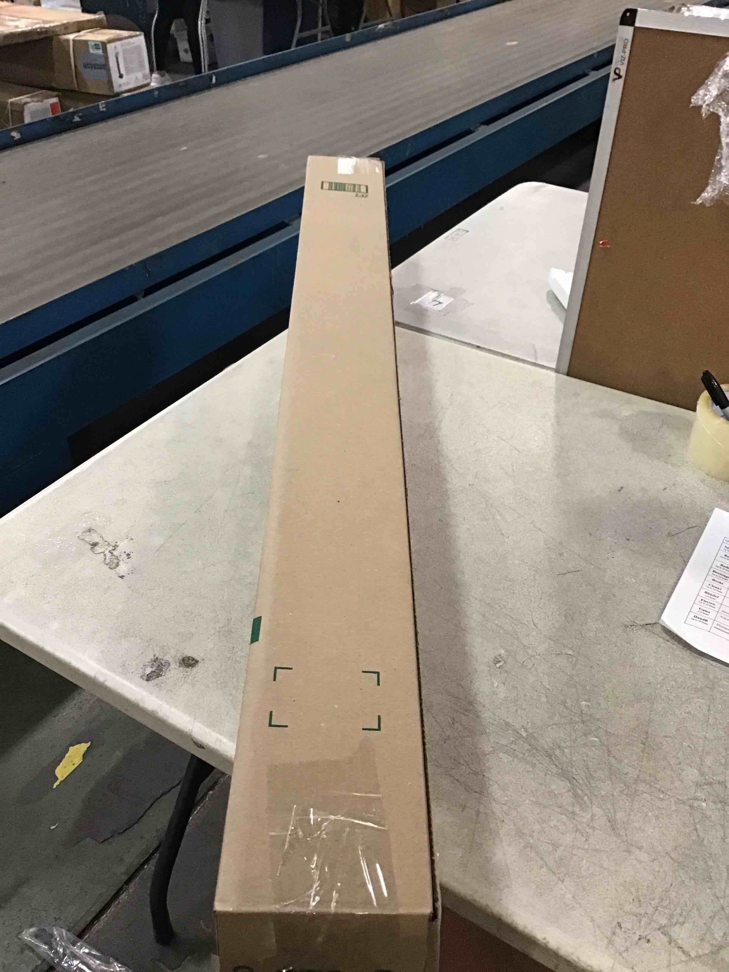 https://s3.amazonaws.com/lotting-images-prod/bidfta/TEA0014418_1728685063307.jpeg