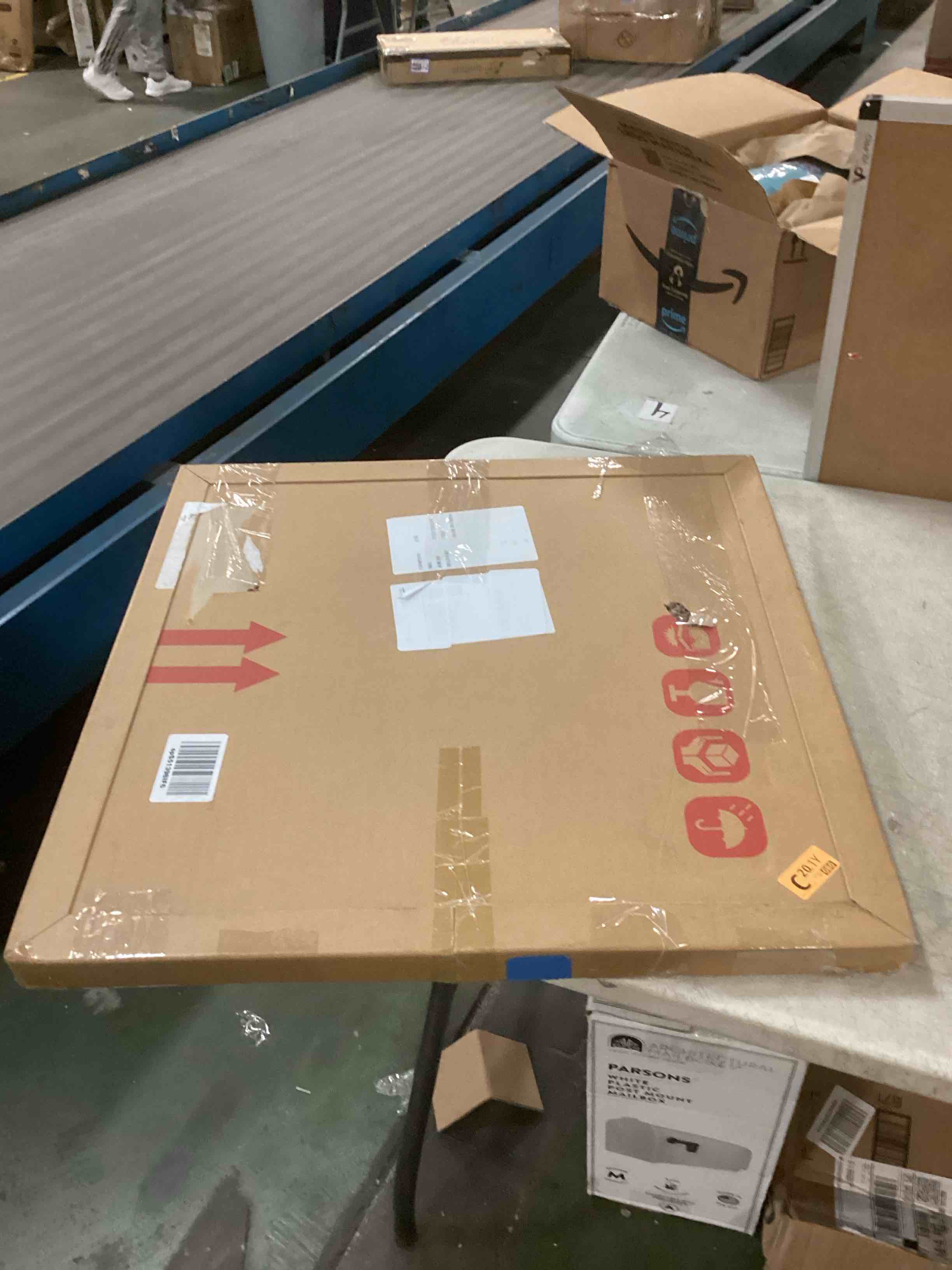 https://s3.amazonaws.com/lotting-images-prod/bidfta/TEA0014495_1728619590391.jpeg