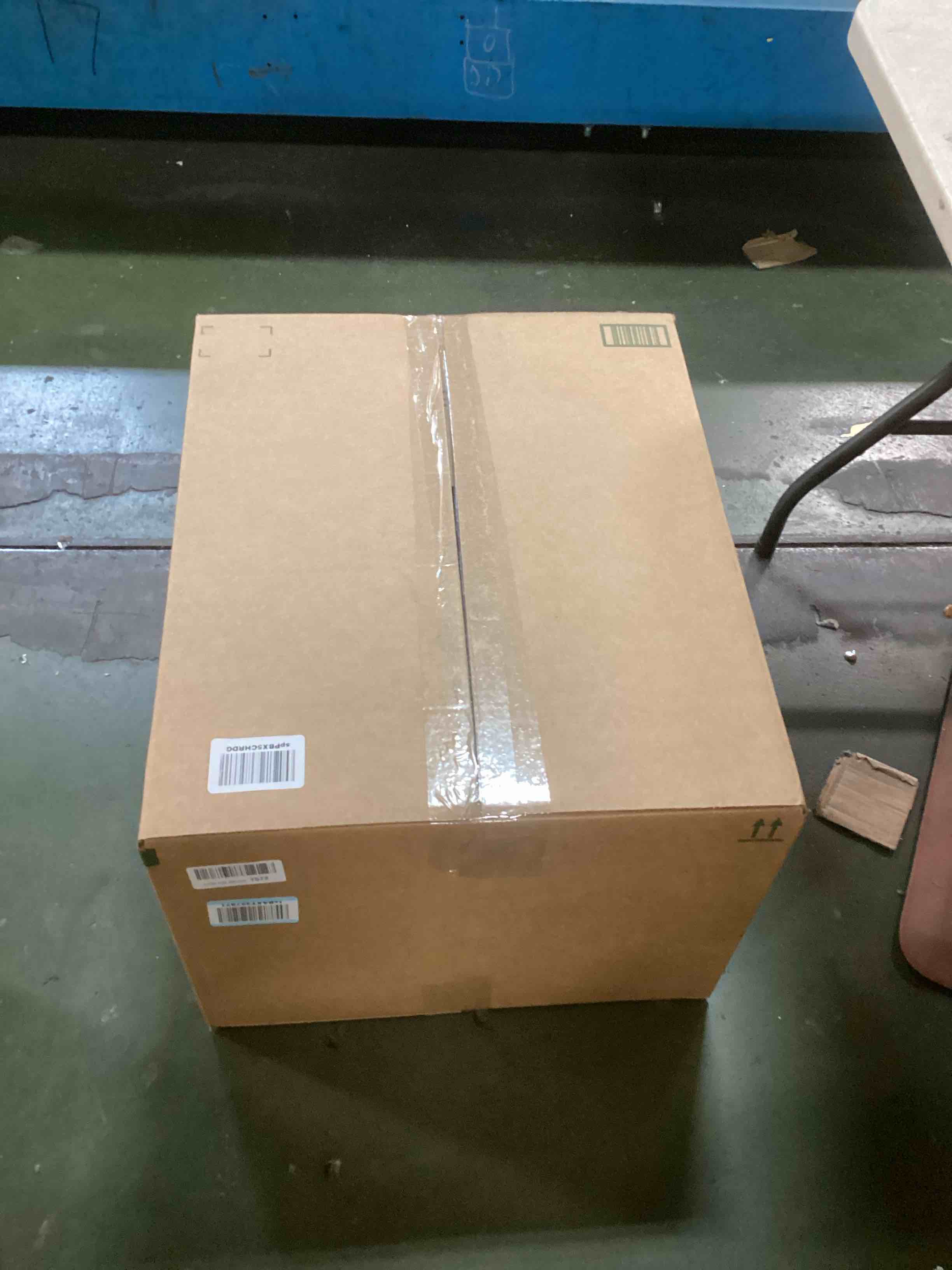 IRIS USA Square Top Entry Cat Litter Box with Scoop, Large Kitty Litter