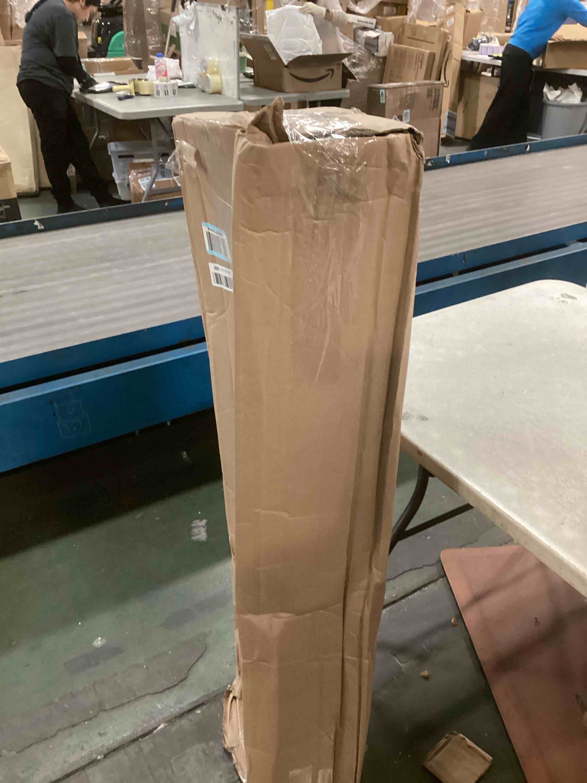 https://s3.amazonaws.com/lotting-images-prod/bidfta/TEA0014716_1728533498553.jpeg