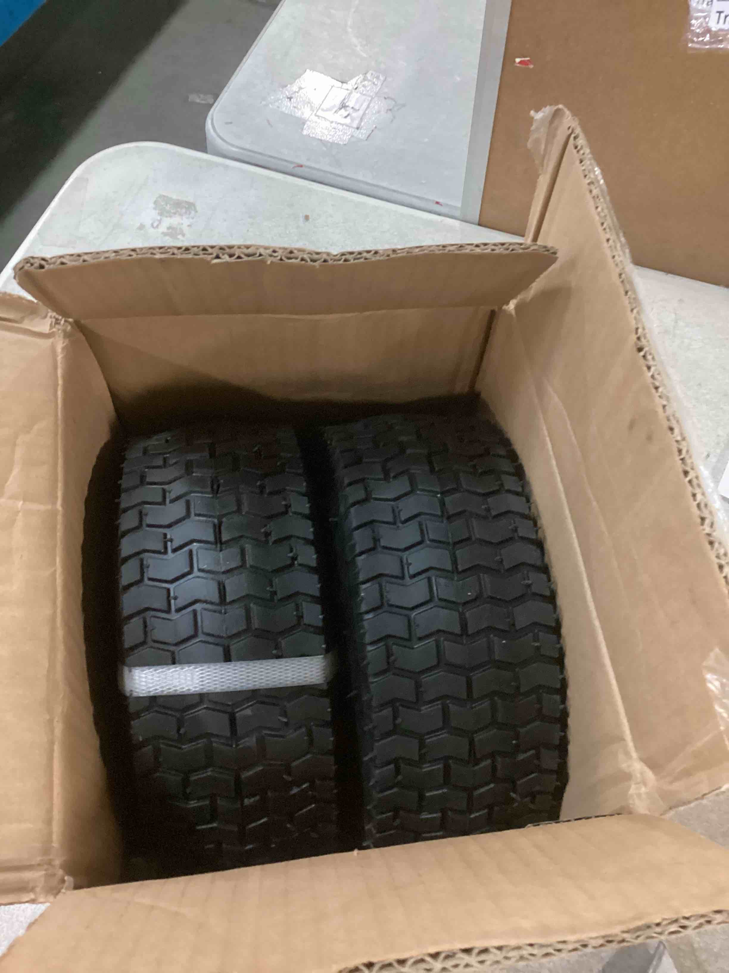 https://s3.amazonaws.com/lotting-images-prod/bidfta/TEA0015011_1728438092941.jpeg