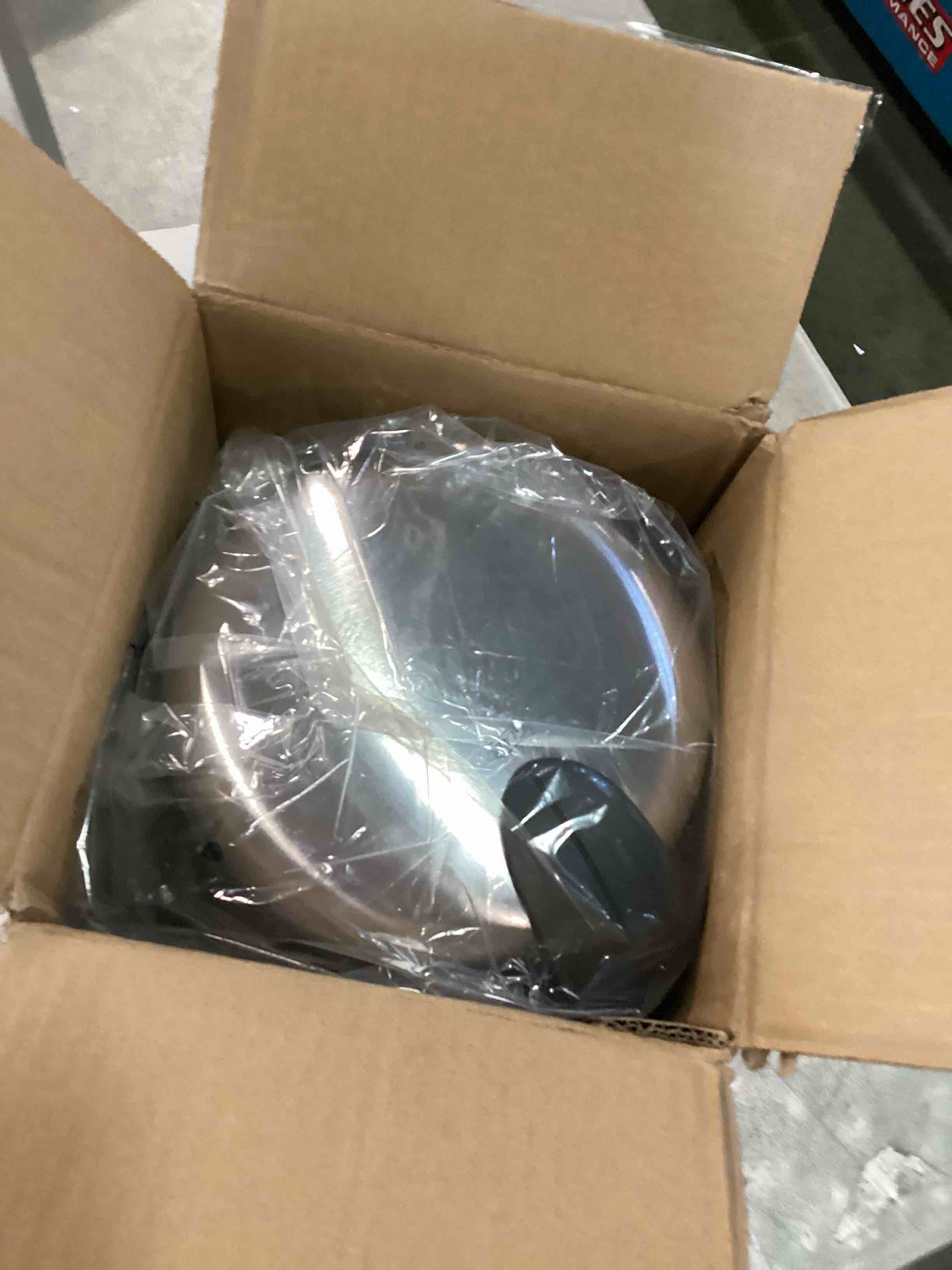 https://s3.amazonaws.com/lotting-images-prod/bidfta/TEA0016348_1724712482847.jpeg