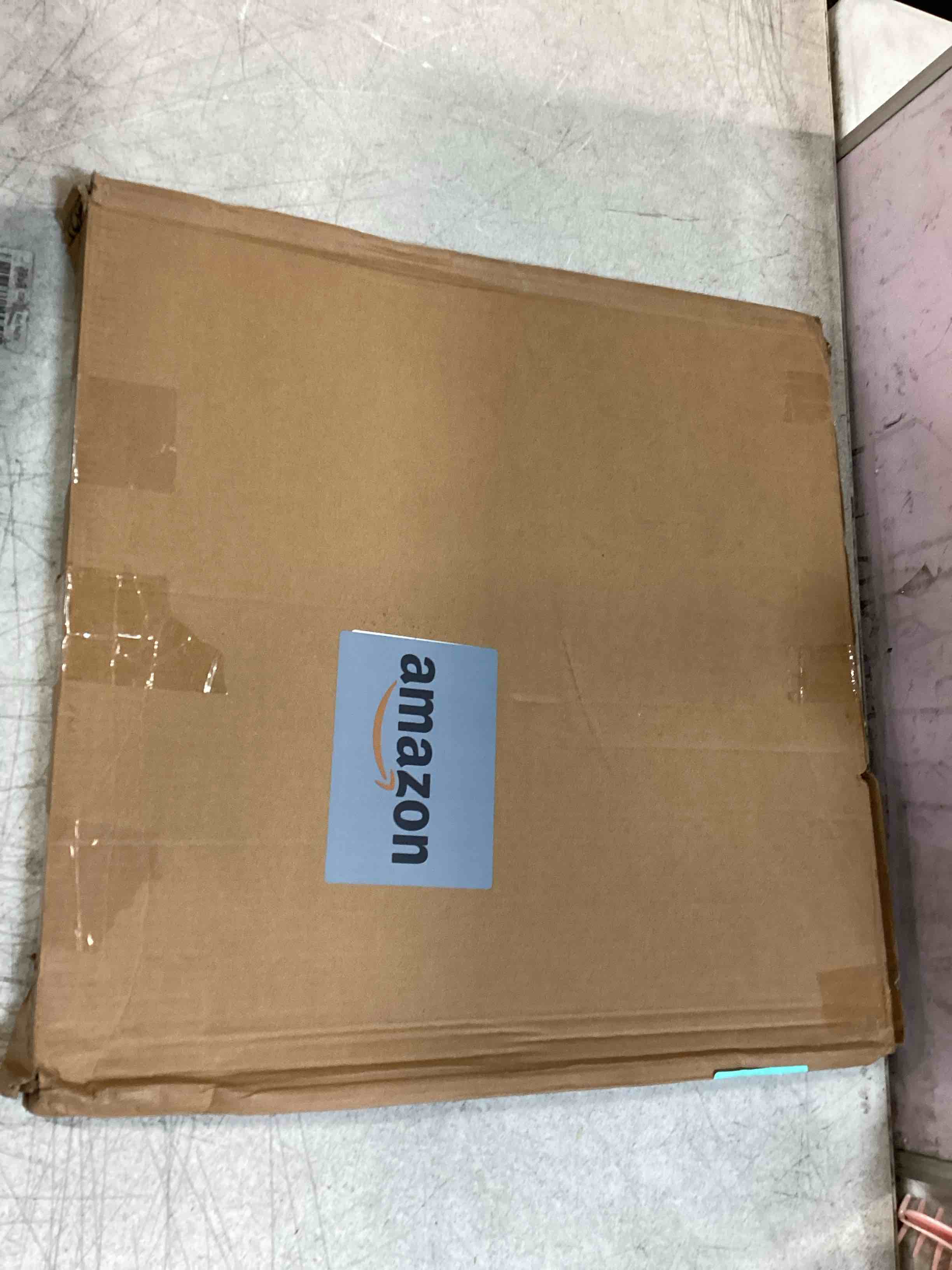 https://s3.amazonaws.com/lotting-images-prod/bidfta/TEA0016605_1724381307445.jpeg