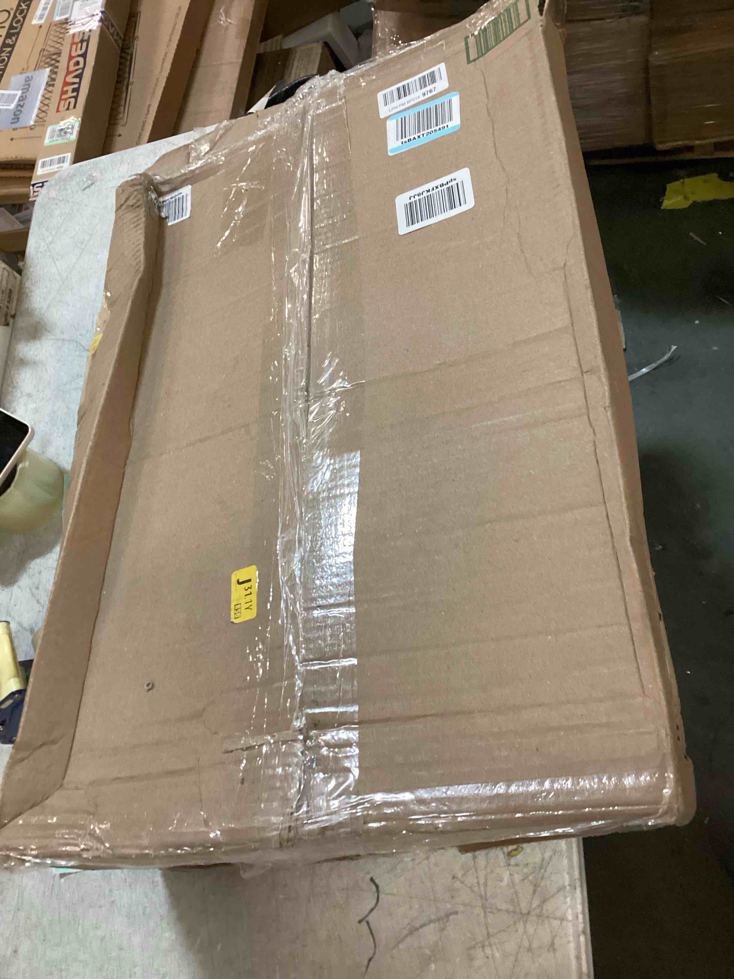 https://s3.amazonaws.com/lotting-images-prod/bidfta/TEA0016909_1724211946919.jpeg