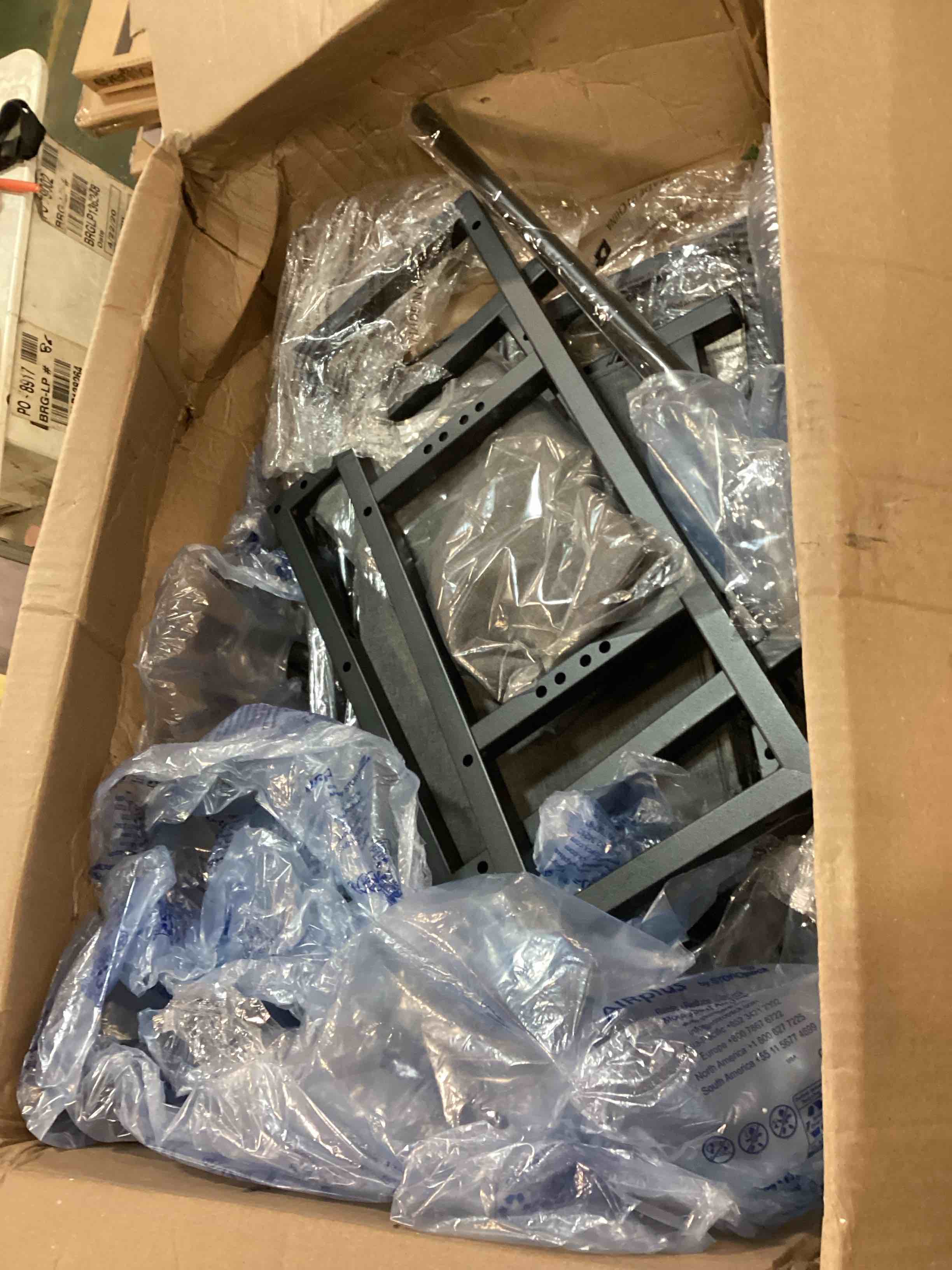 https://s3.amazonaws.com/lotting-images-prod/bidfta/TEA0016909_1724212001589.jpeg