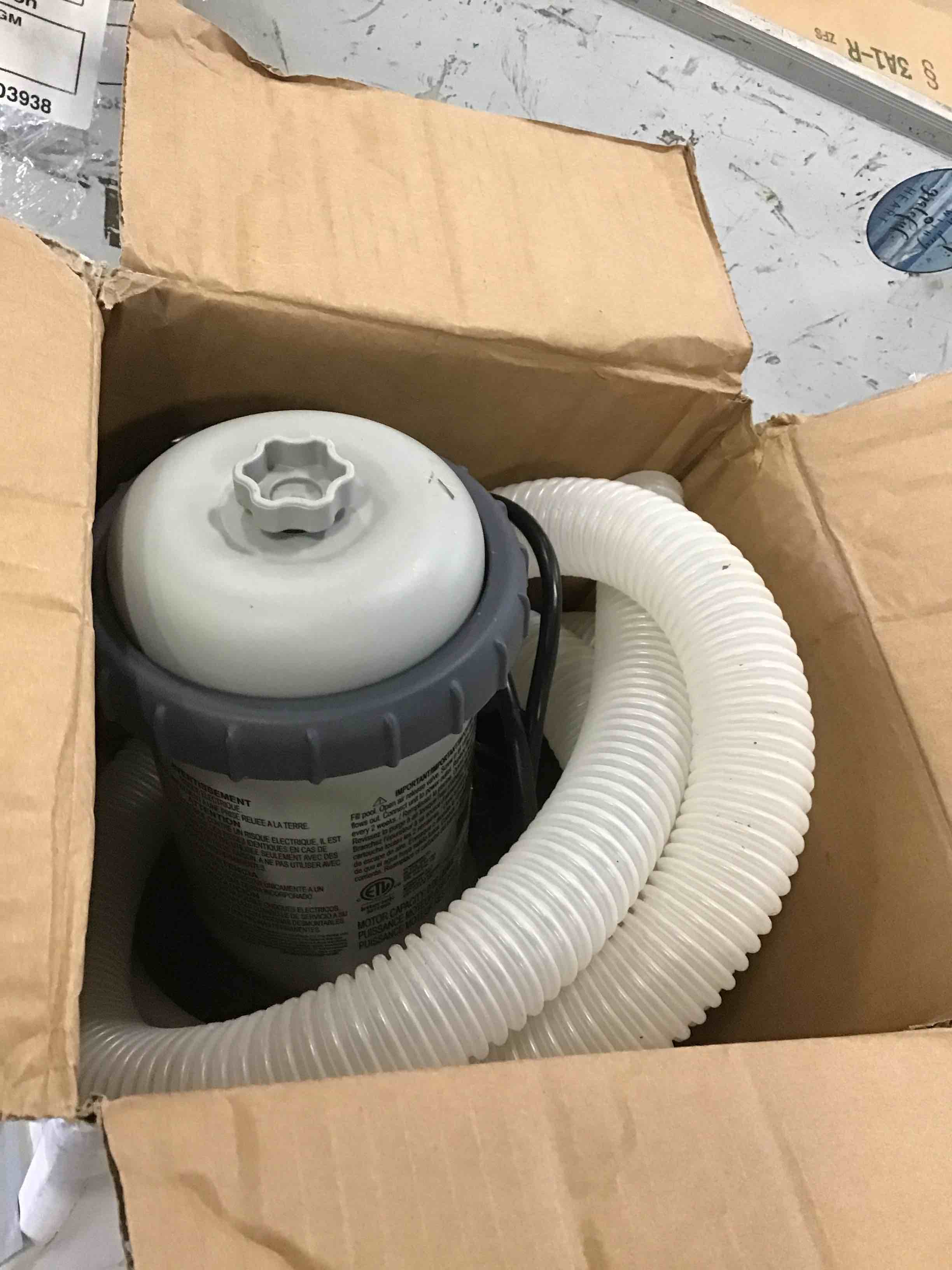 https://s3.amazonaws.com/lotting-images-prod/bidfta/TEA0018797_1723488575817.jpeg