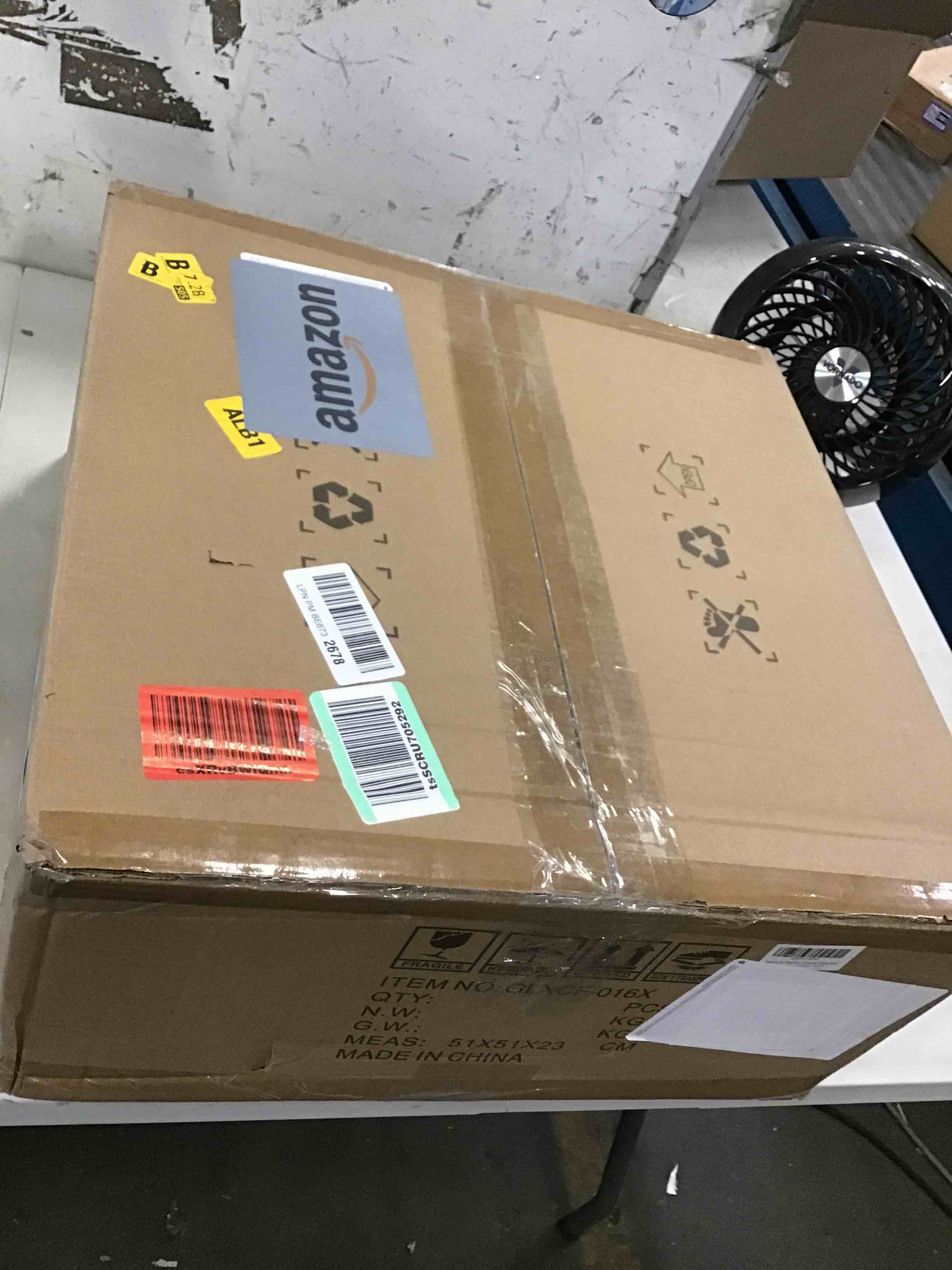 https://s3.amazonaws.com/lotting-images-prod/bidfta/TEA0018918_1723469611656.jpeg