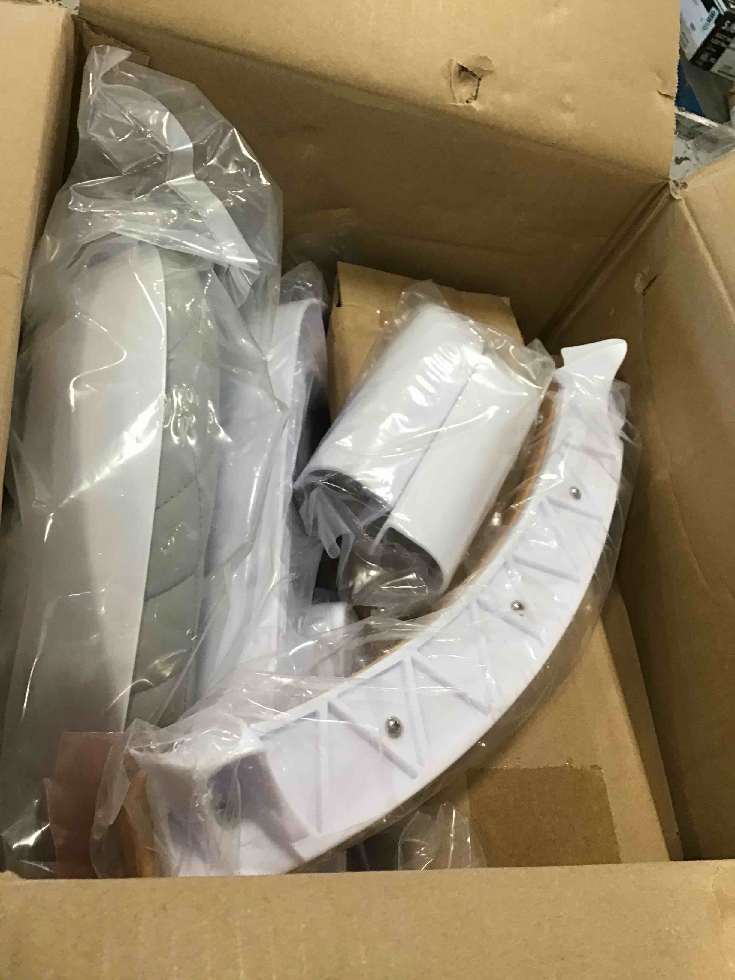 https://s3.amazonaws.com/lotting-images-prod/bidfta/TEA0018923_1723469277775.jpeg