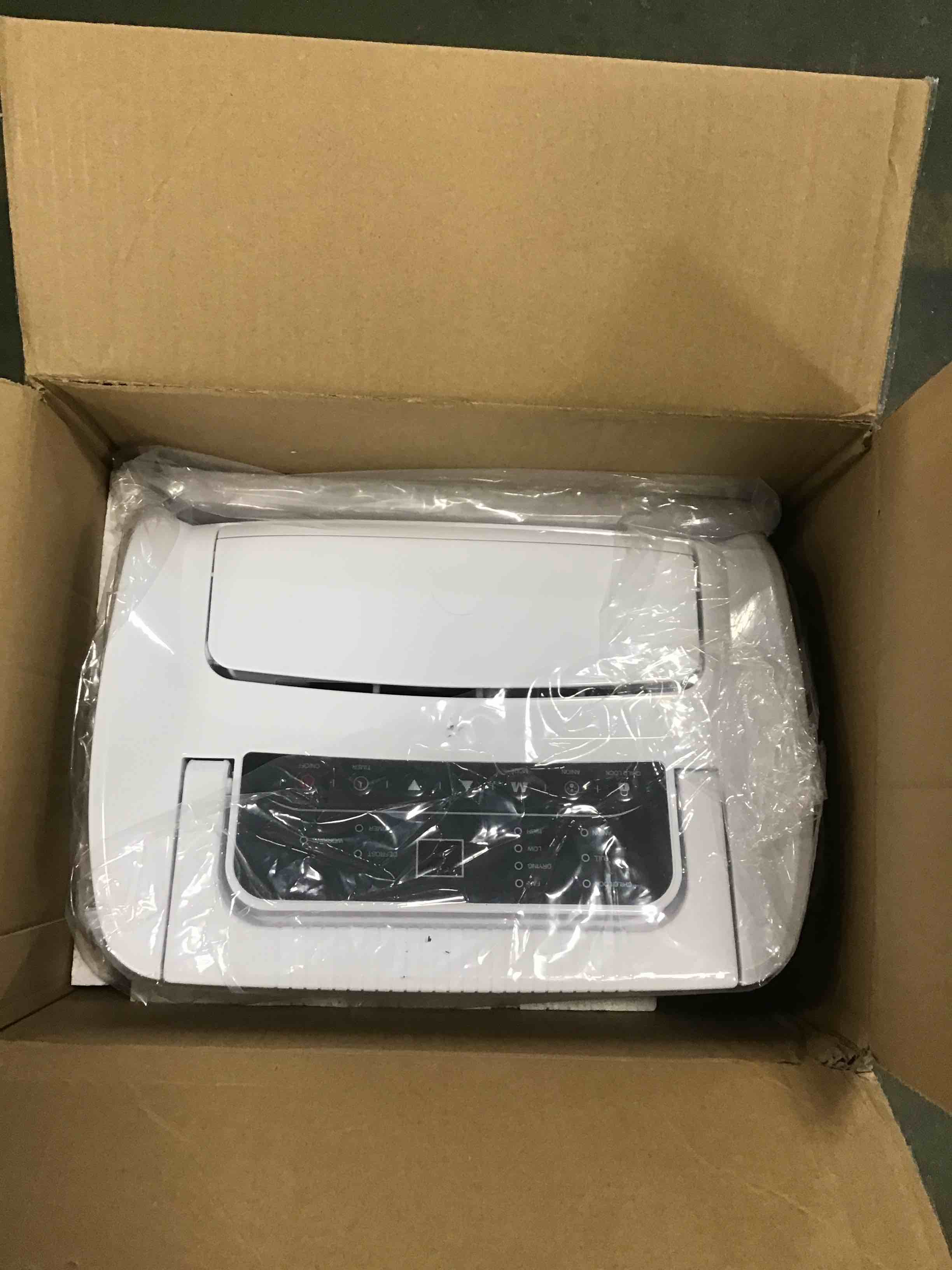 https://s3.amazonaws.com/lotting-images-prod/bidfta/TEA0019188_1723205090693.jpeg