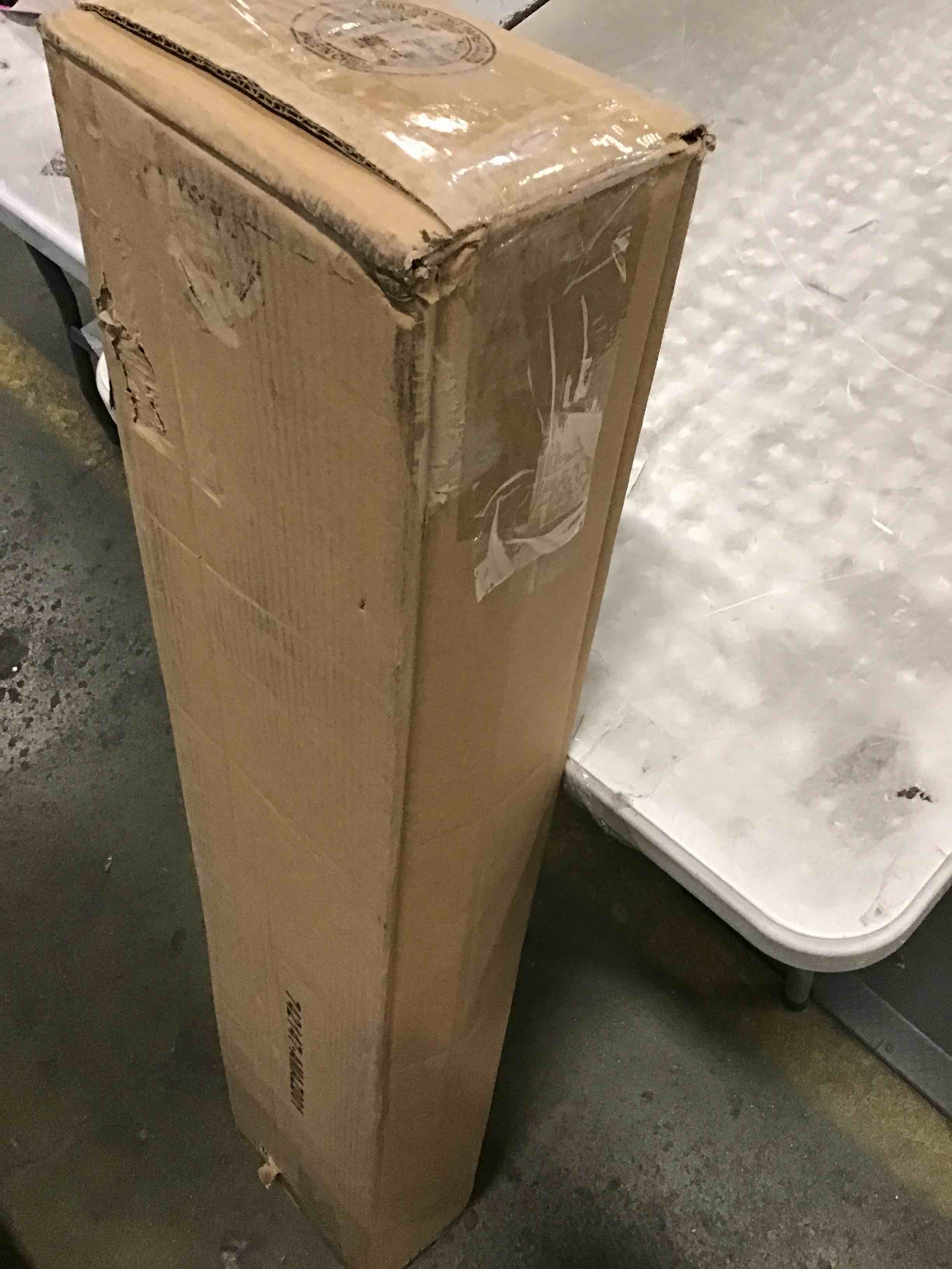 https://s3.amazonaws.com/lotting-images-prod/bidfta/TEA0019617_1723034085672.jpeg