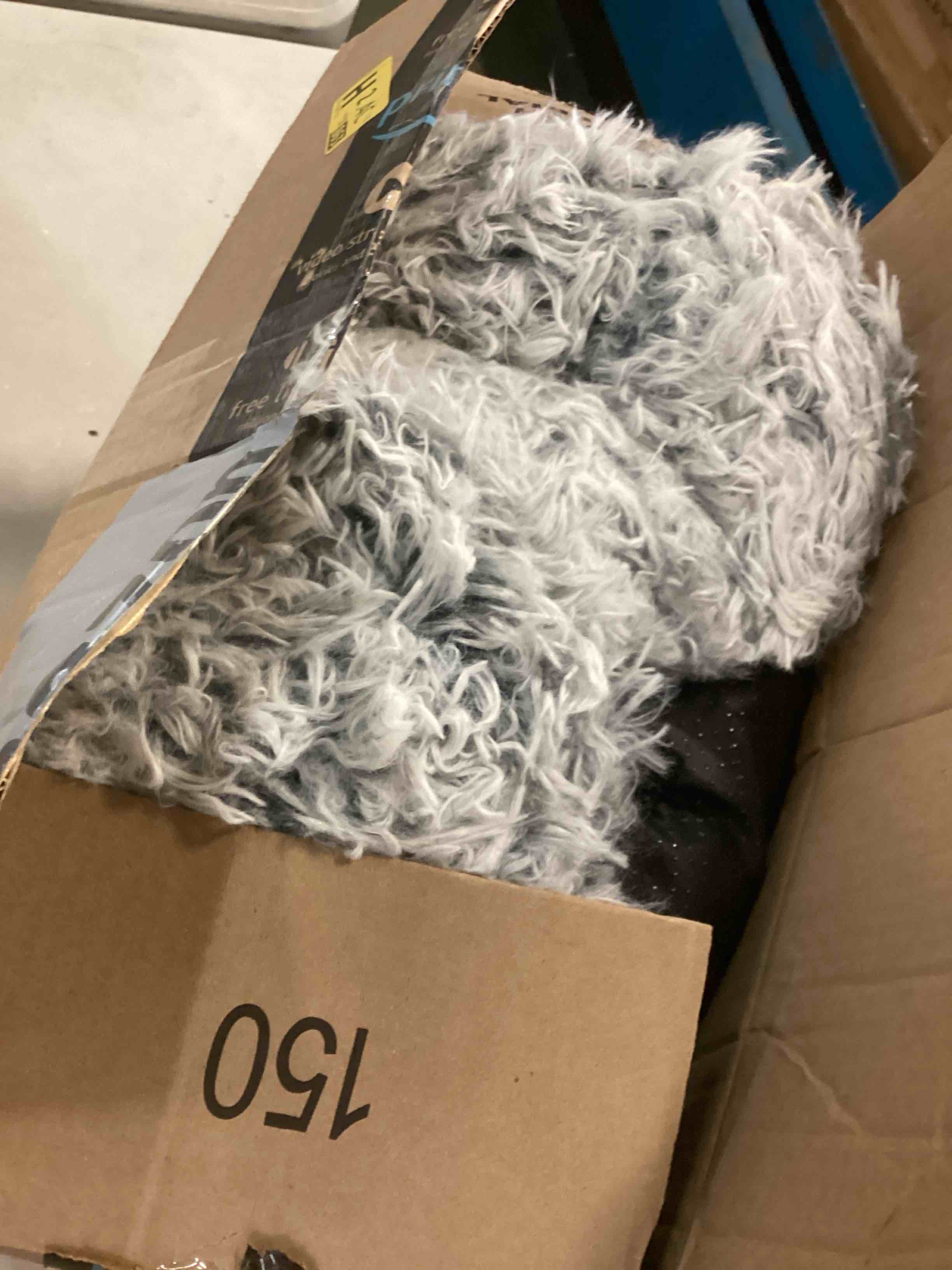 https://s3.amazonaws.com/lotting-images-prod/bidfta/TEA0026145_1725475056382.jpeg