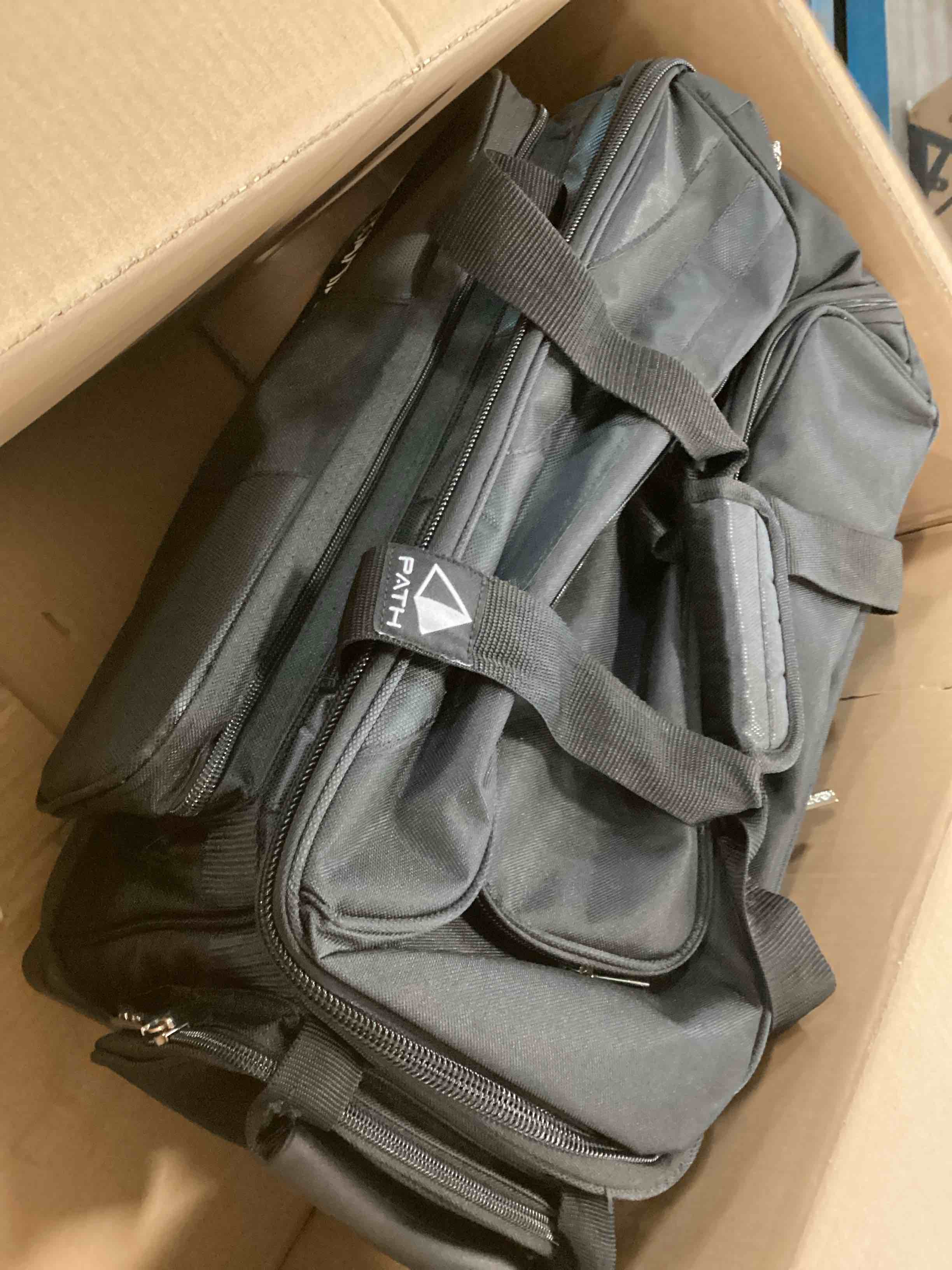 https://s3.amazonaws.com/lotting-images-prod/bidfta/TEA0026198_1725465959983.jpeg