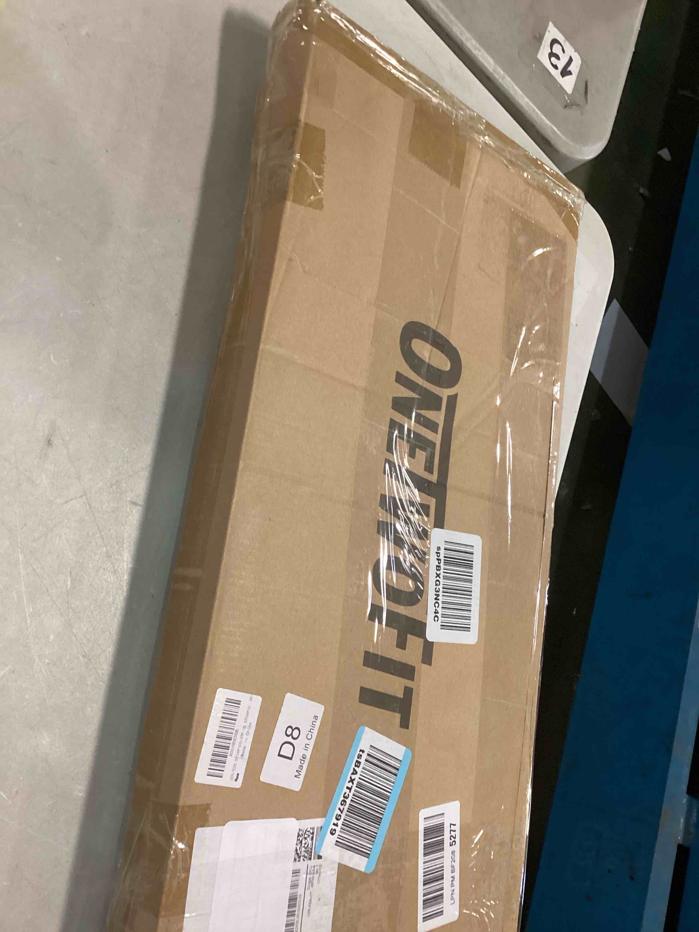 https://s3.amazonaws.com/lotting-images-prod/bidfta/TEA0026245_1725462802979.jpeg