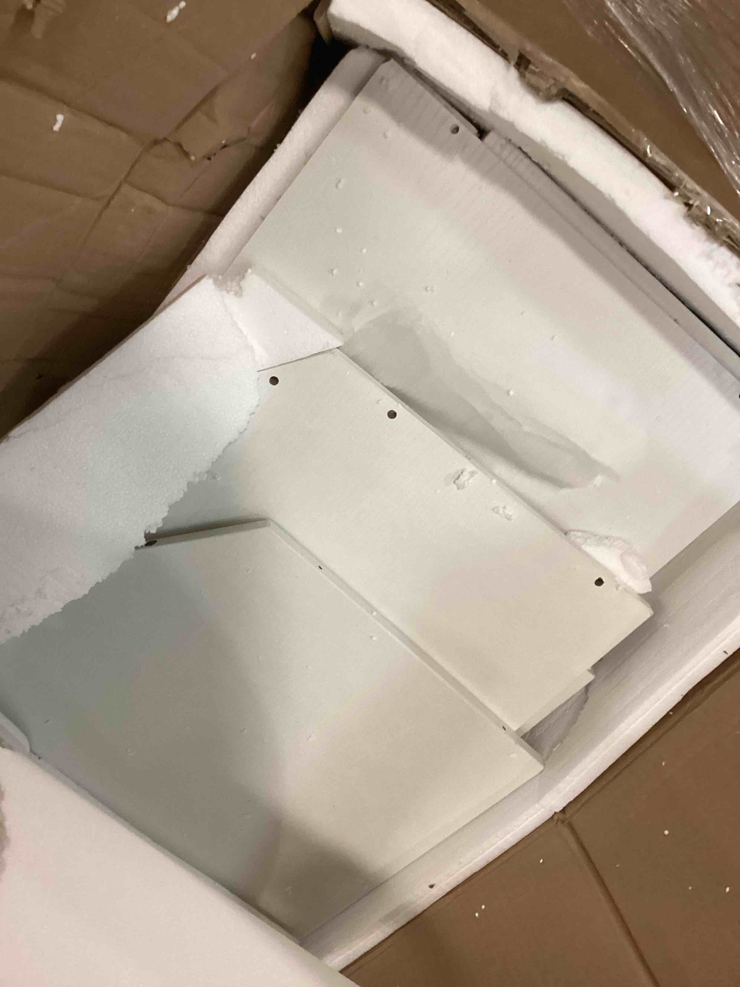 https://s3.amazonaws.com/lotting-images-prod/bidfta/TEA0026256_1725458177760.jpeg
