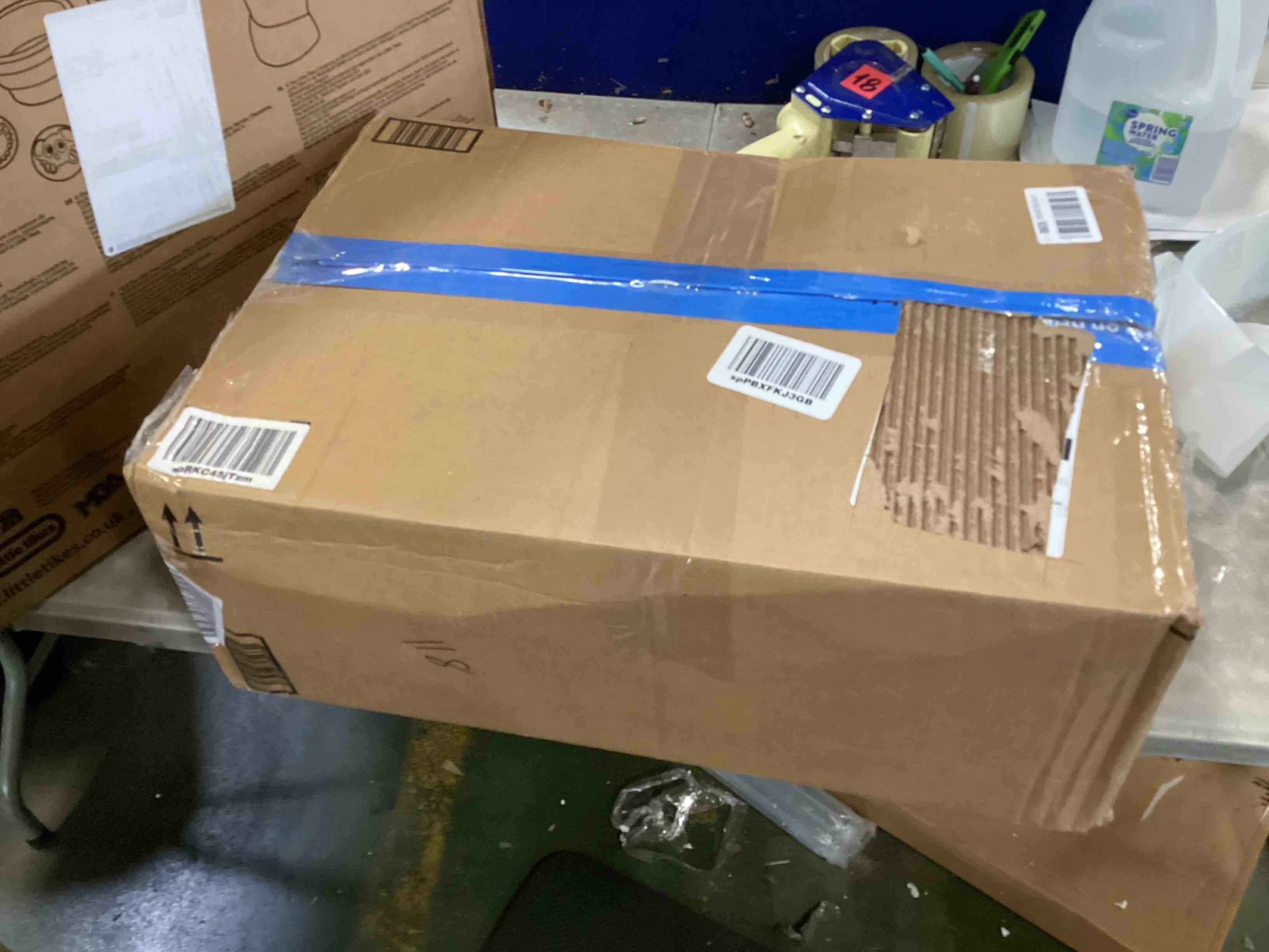 https://s3.amazonaws.com/lotting-images-prod/bidfta/TEA0028746_1724089825720.jpeg