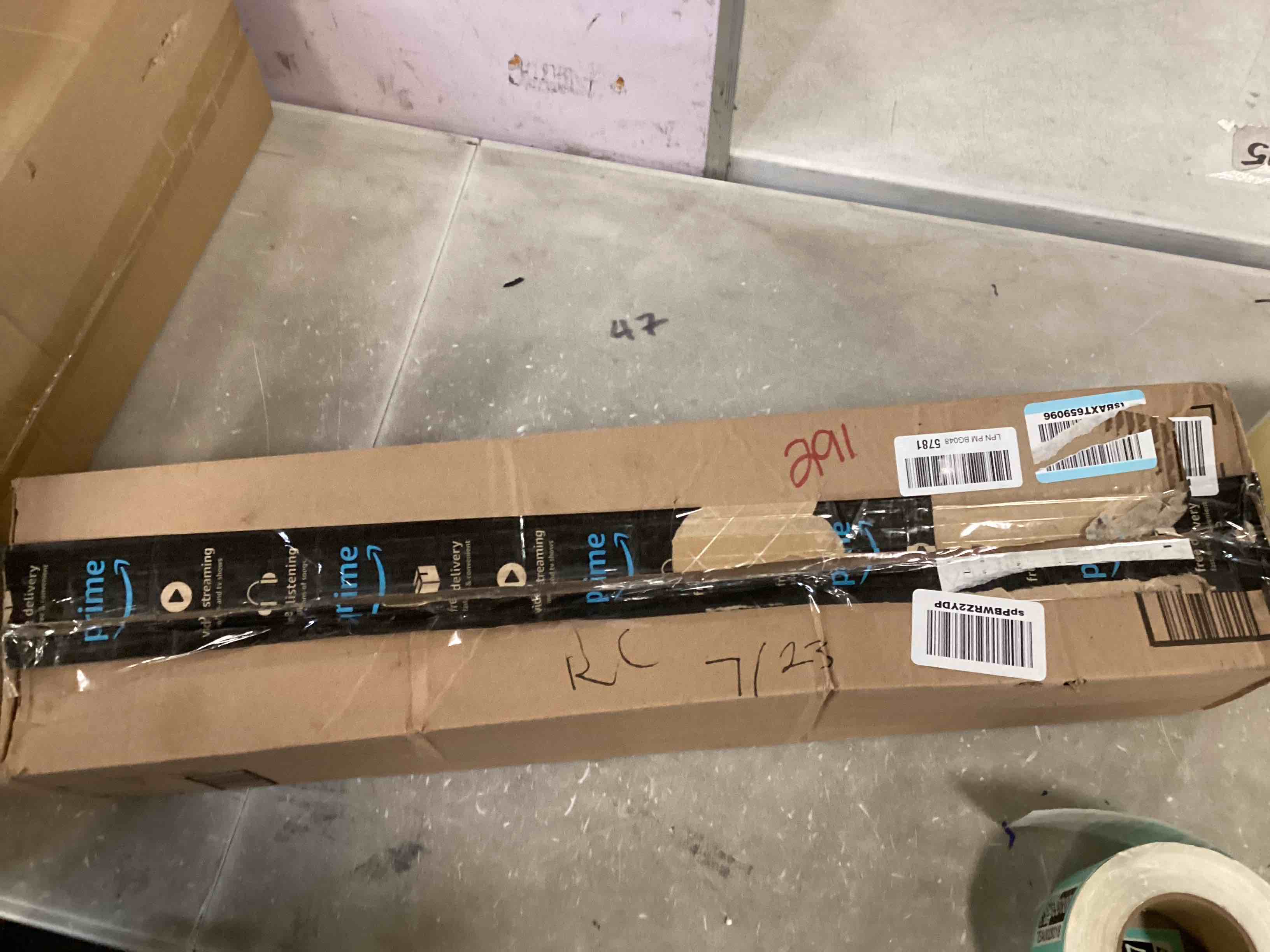 https://s3.amazonaws.com/lotting-images-prod/bidfta/TEA0029327_1723727905612.jpeg