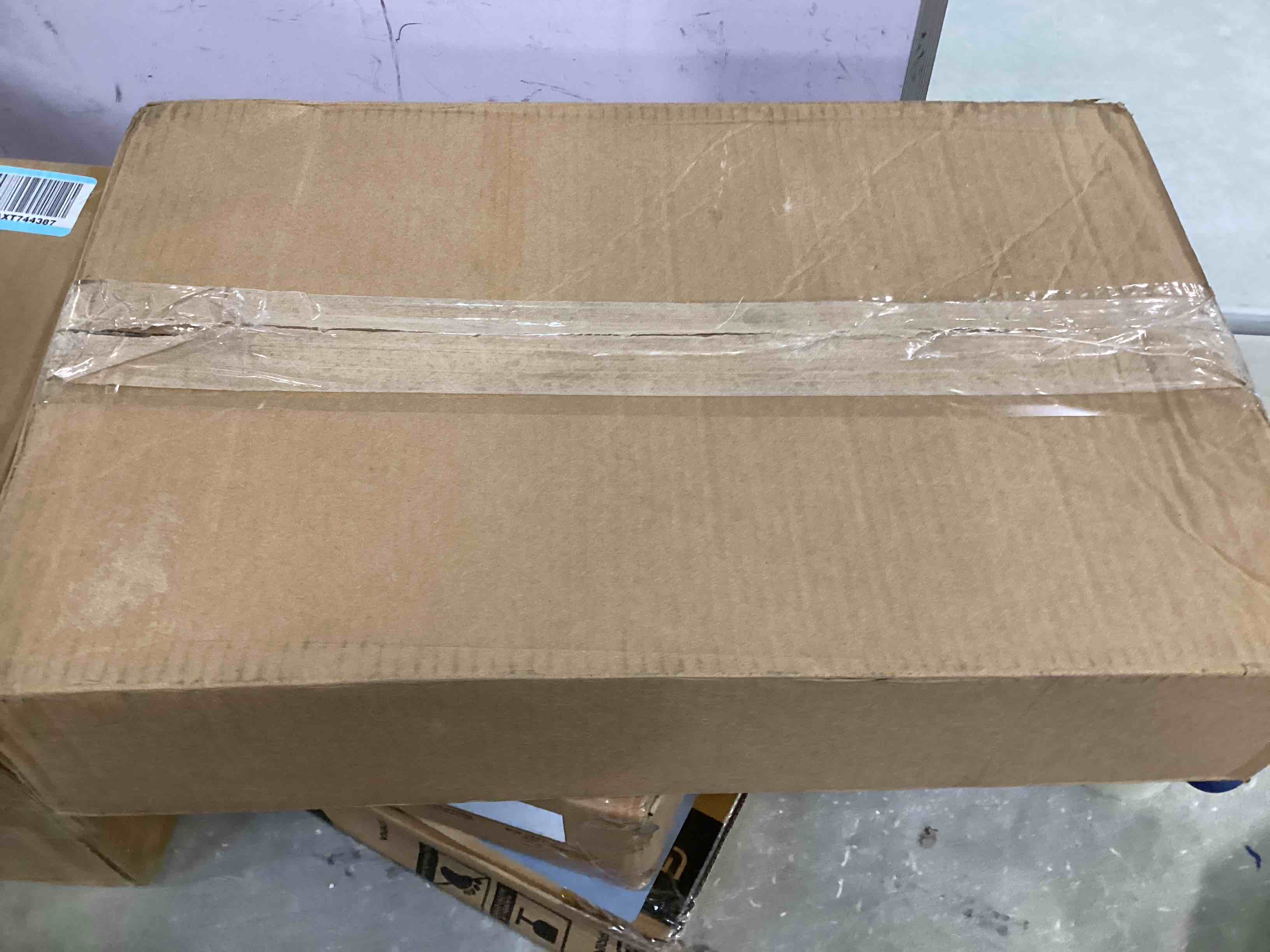 https://s3.amazonaws.com/lotting-images-prod/bidfta/TEA0029349_1723725591811.jpeg