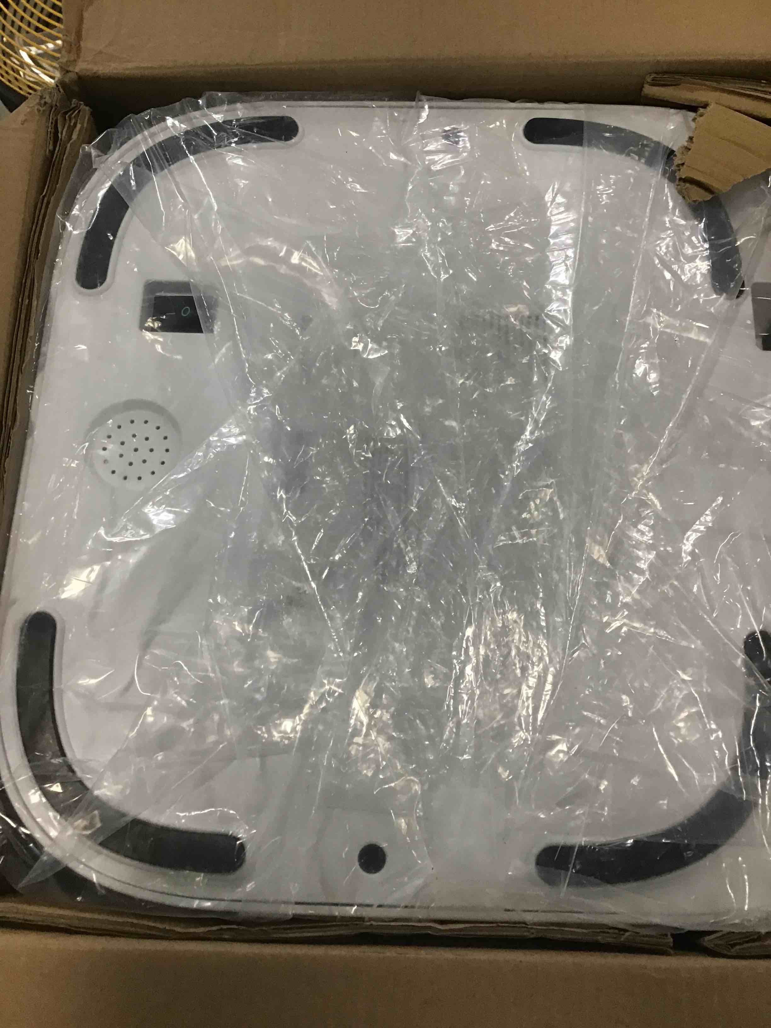 https://s3.amazonaws.com/lotting-images-prod/bidfta/TEA0033363_1724089489213.jpeg