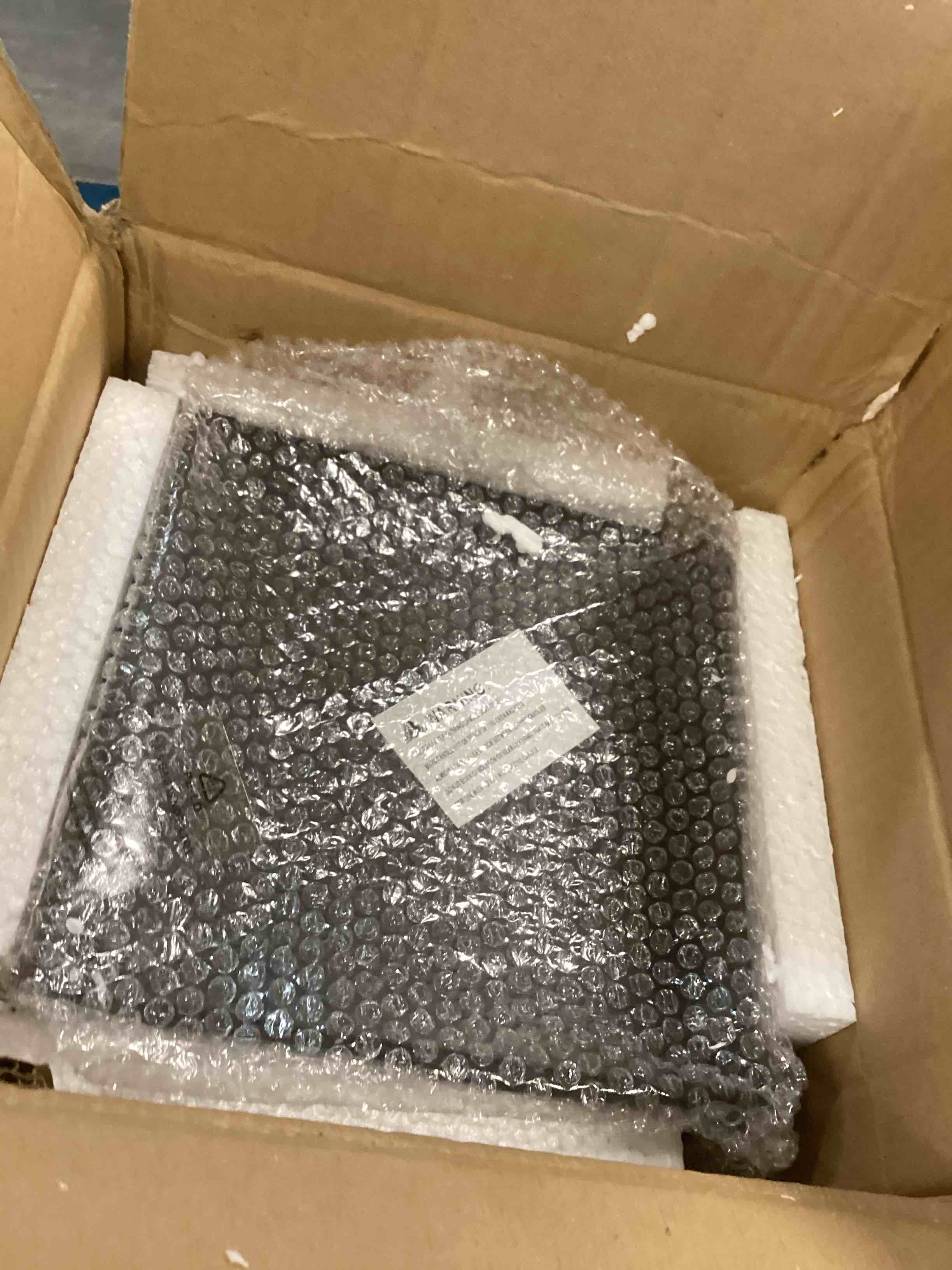 https://s3.amazonaws.com/lotting-images-prod/bidfta/TEA0034045_1724433924022.jpeg