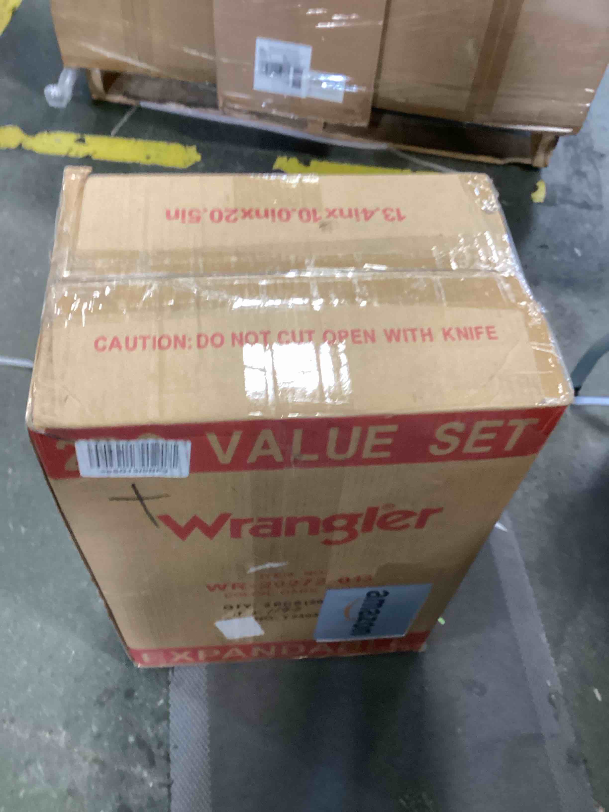 https://s3.amazonaws.com/lotting-images-prod/bidfta/TEA0034820_1723837493505.jpeg