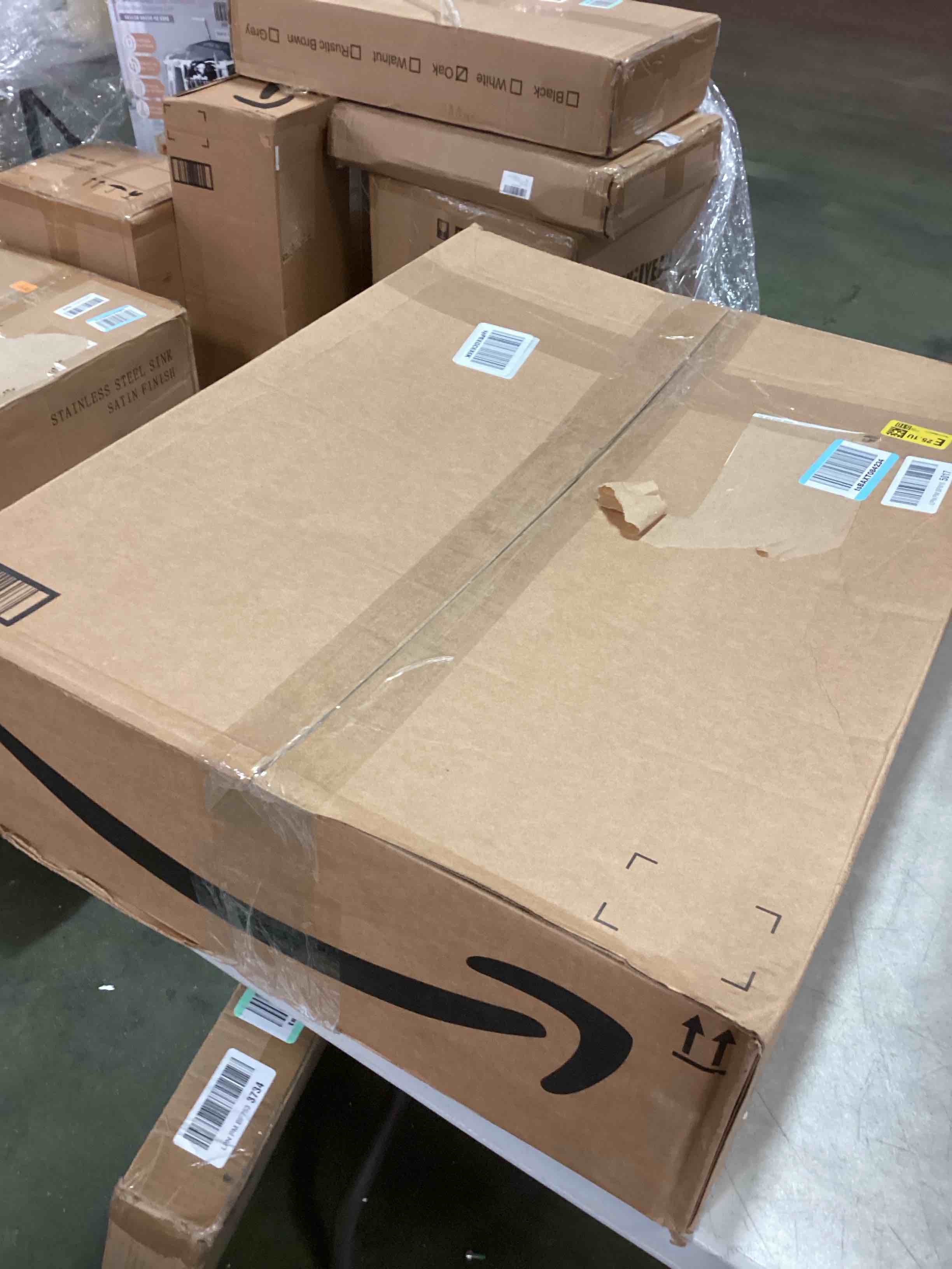 https://s3.amazonaws.com/lotting-images-prod/bidfta/TEA0035138_1723662039347.jpeg