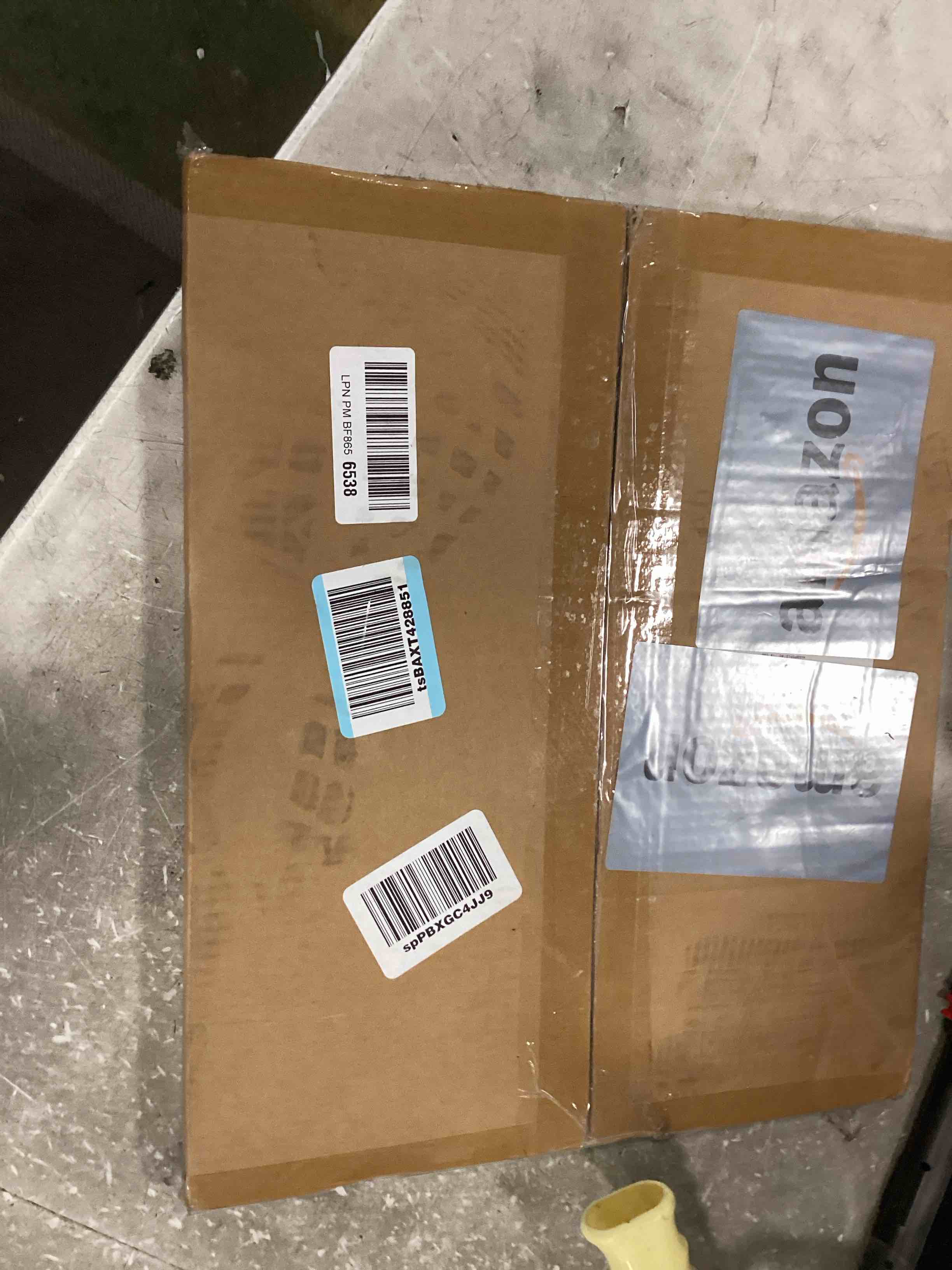 https://s3.amazonaws.com/lotting-images-prod/bidfta/TEA0036992_1723557060821.jpeg