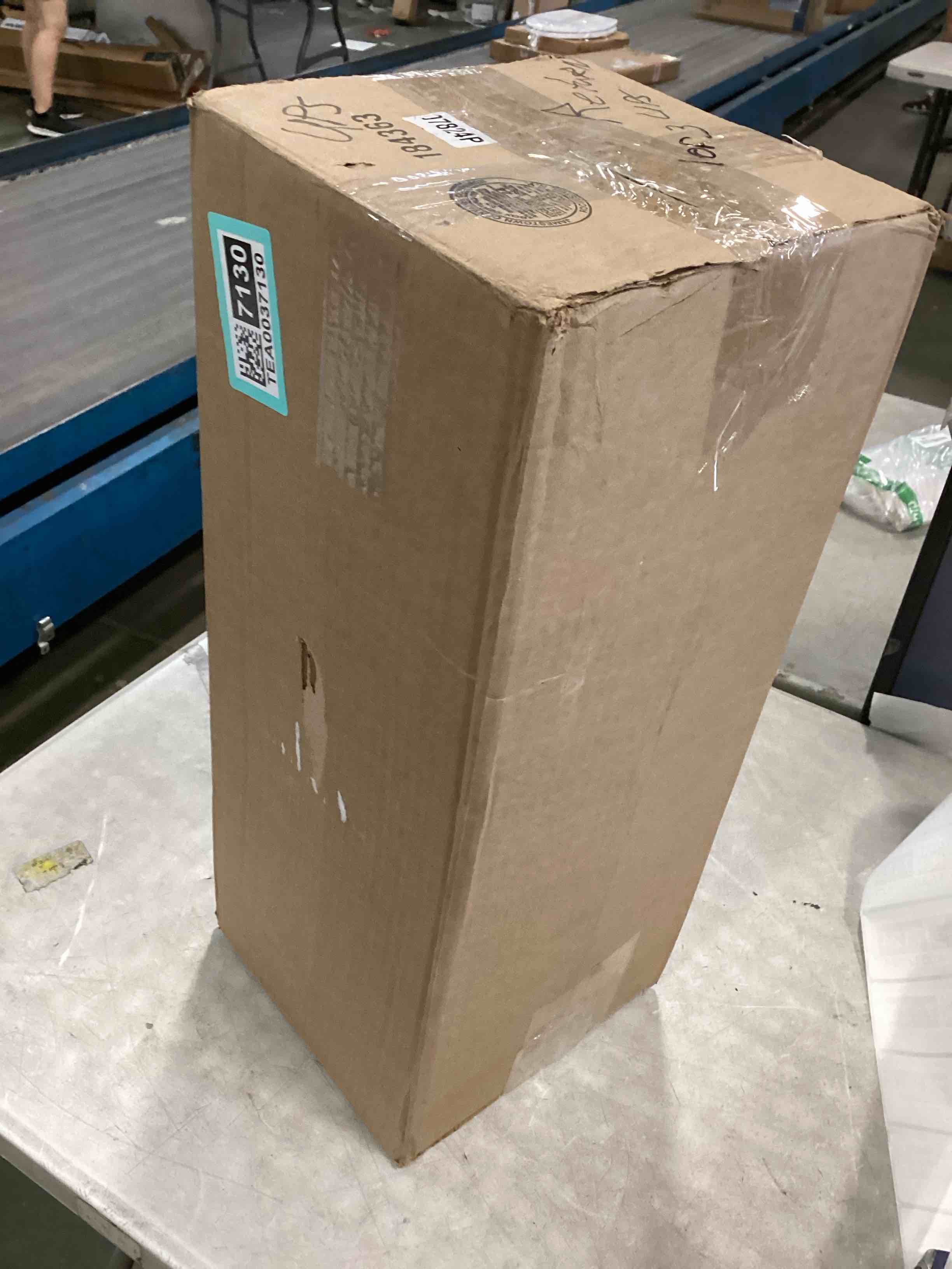 https://s3.amazonaws.com/lotting-images-prod/bidfta/TEA0037130_1723484458977.jpeg