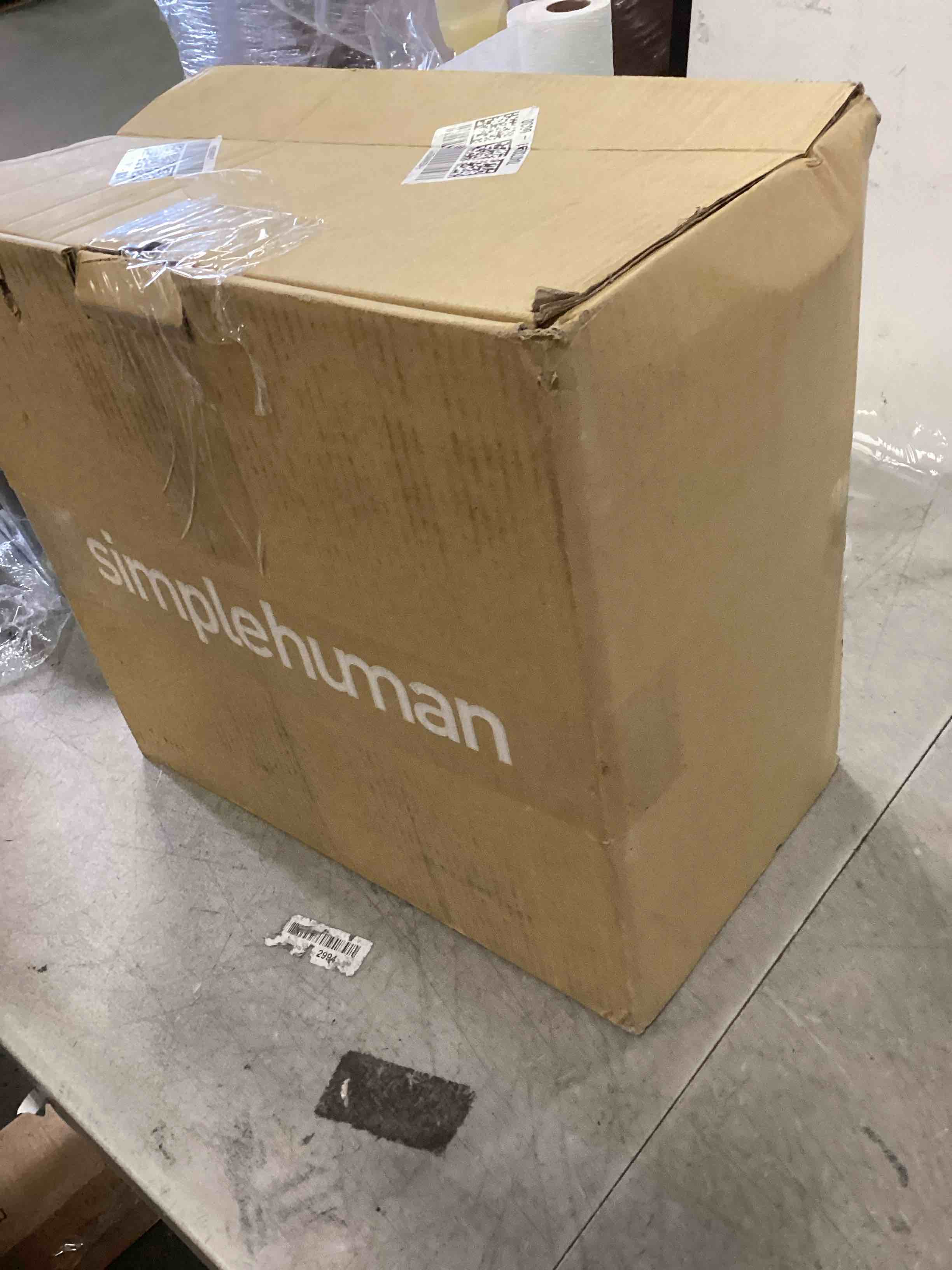 https://s3.amazonaws.com/lotting-images-prod/bidfta/TEA0037379_1723220298352.jpeg