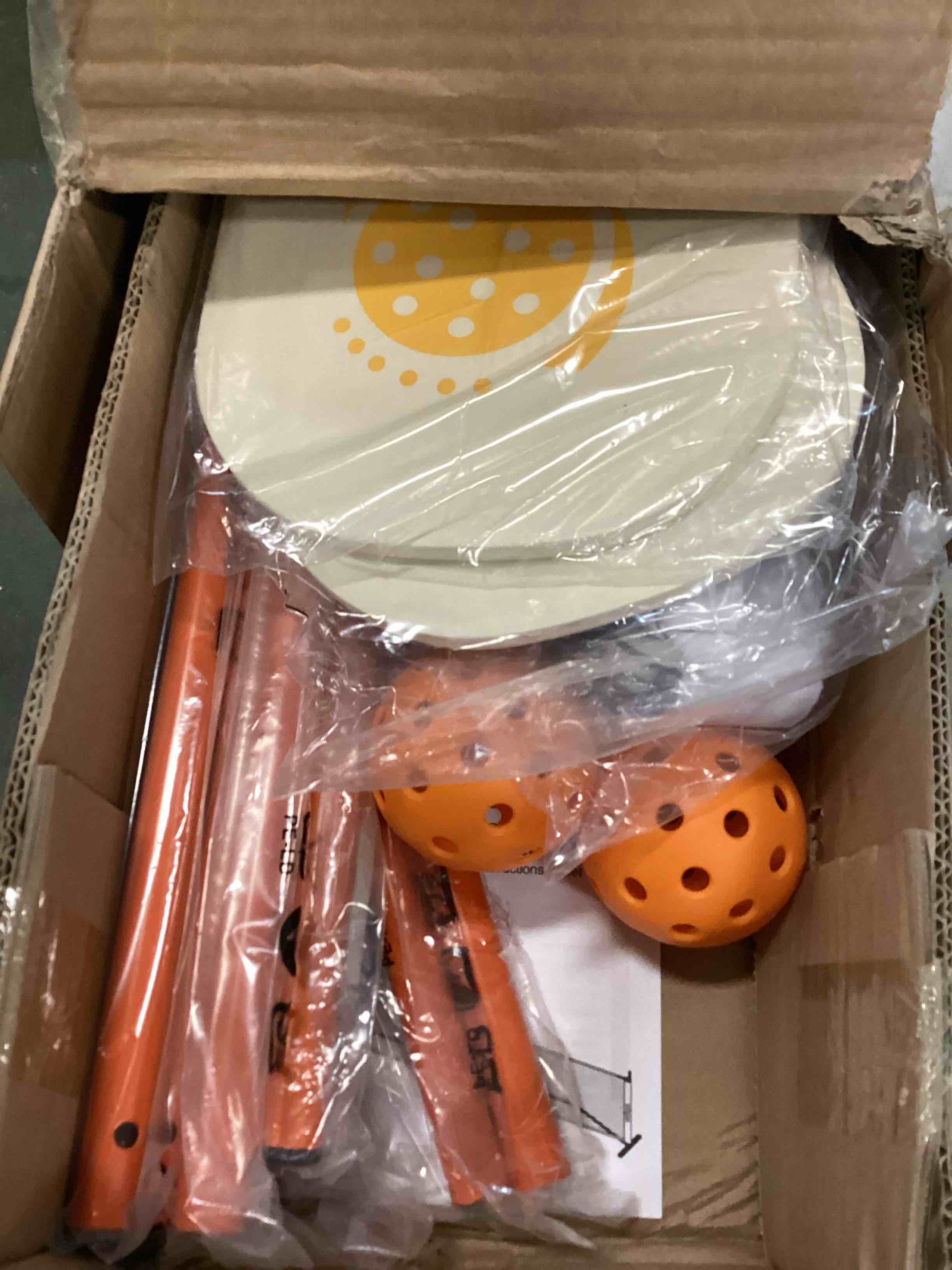 https://s3.amazonaws.com/lotting-images-prod/bidfta/TEA0037566_1723140267879.jpeg