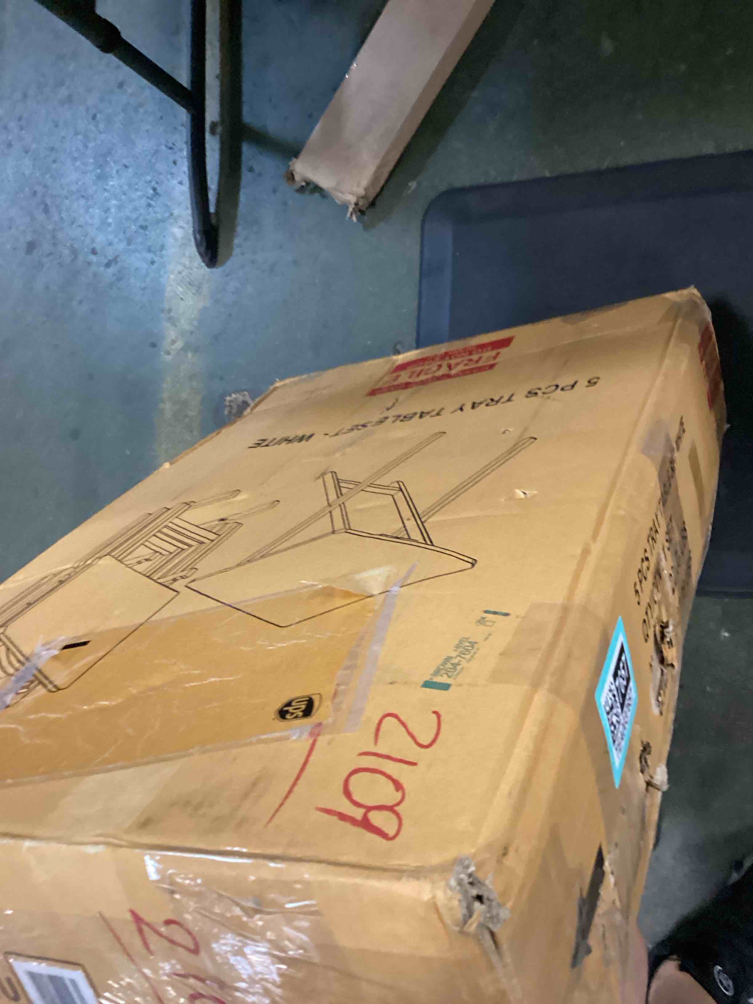 https://s3.amazonaws.com/lotting-images-prod/bidfta/TEA0037657_1723129708748.jpeg