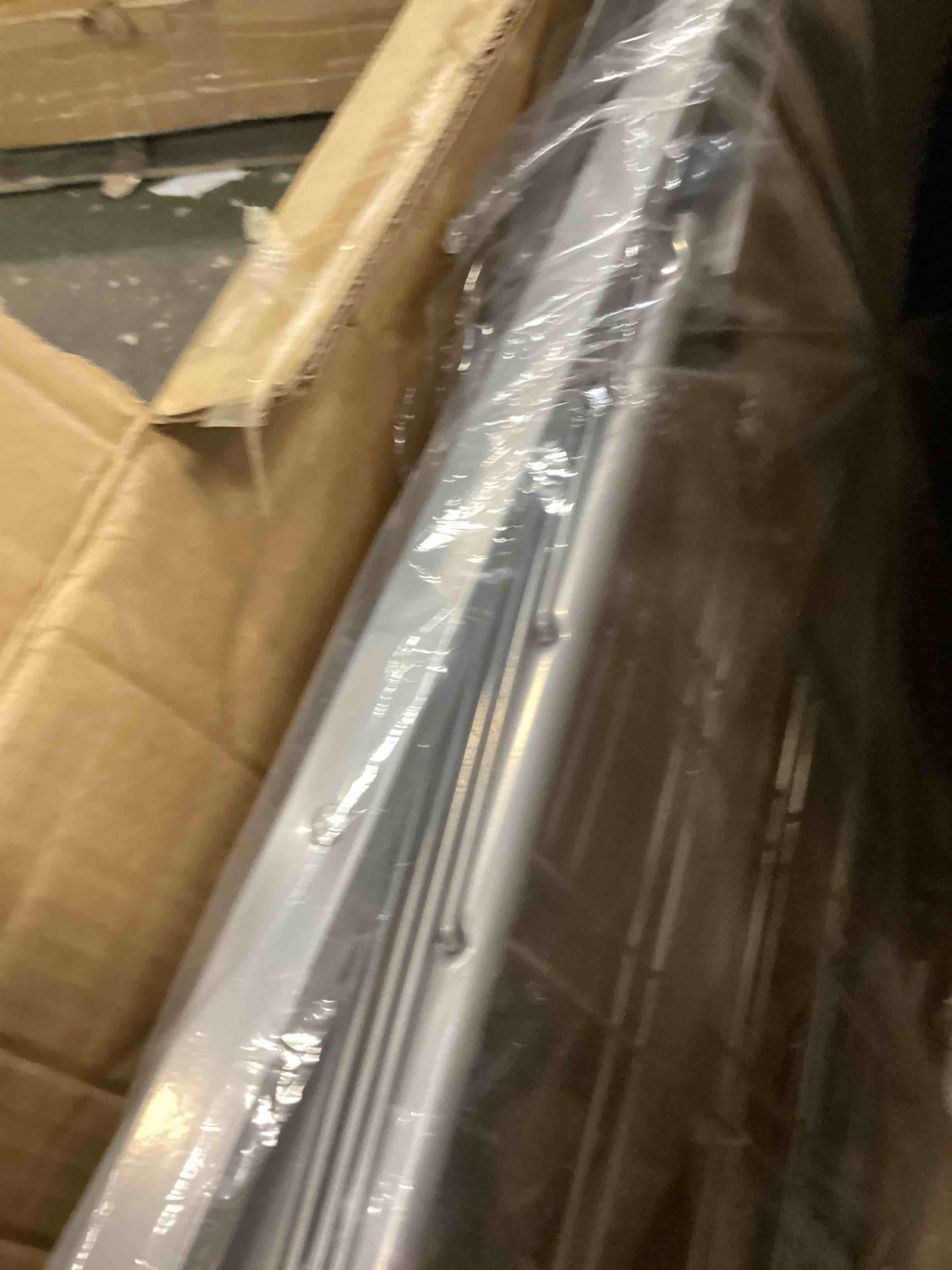 https://s3.amazonaws.com/lotting-images-prod/bidfta/TEA0037823_1723043432920.jpeg