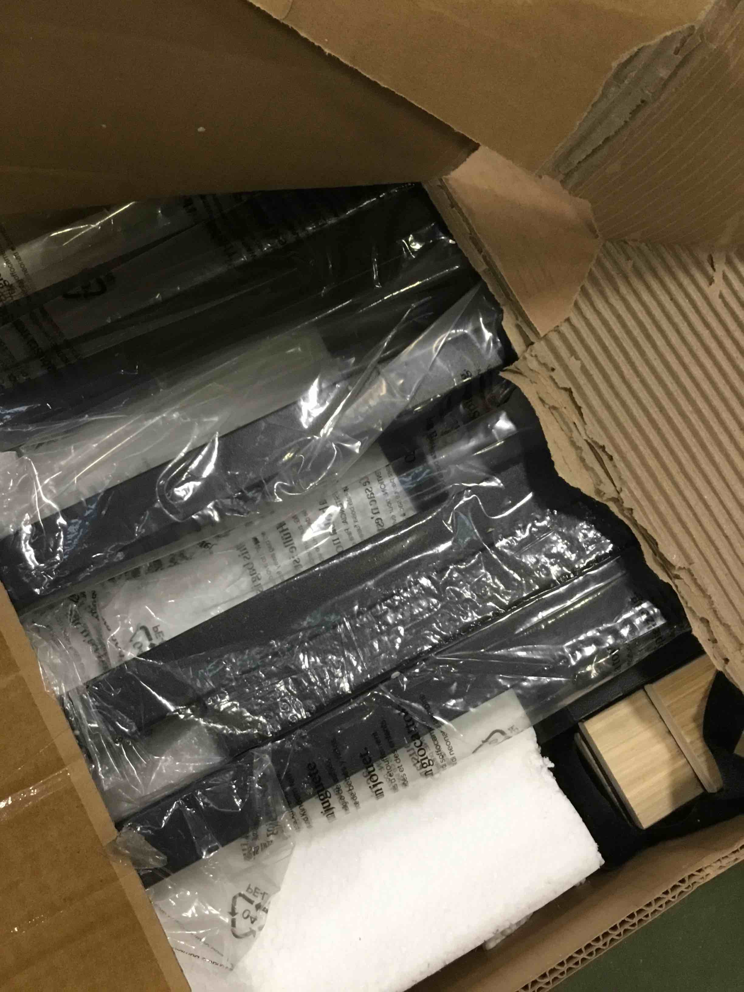 https://s3.amazonaws.com/lotting-images-prod/bidfta/TEA0039207_1723818960716.jpeg