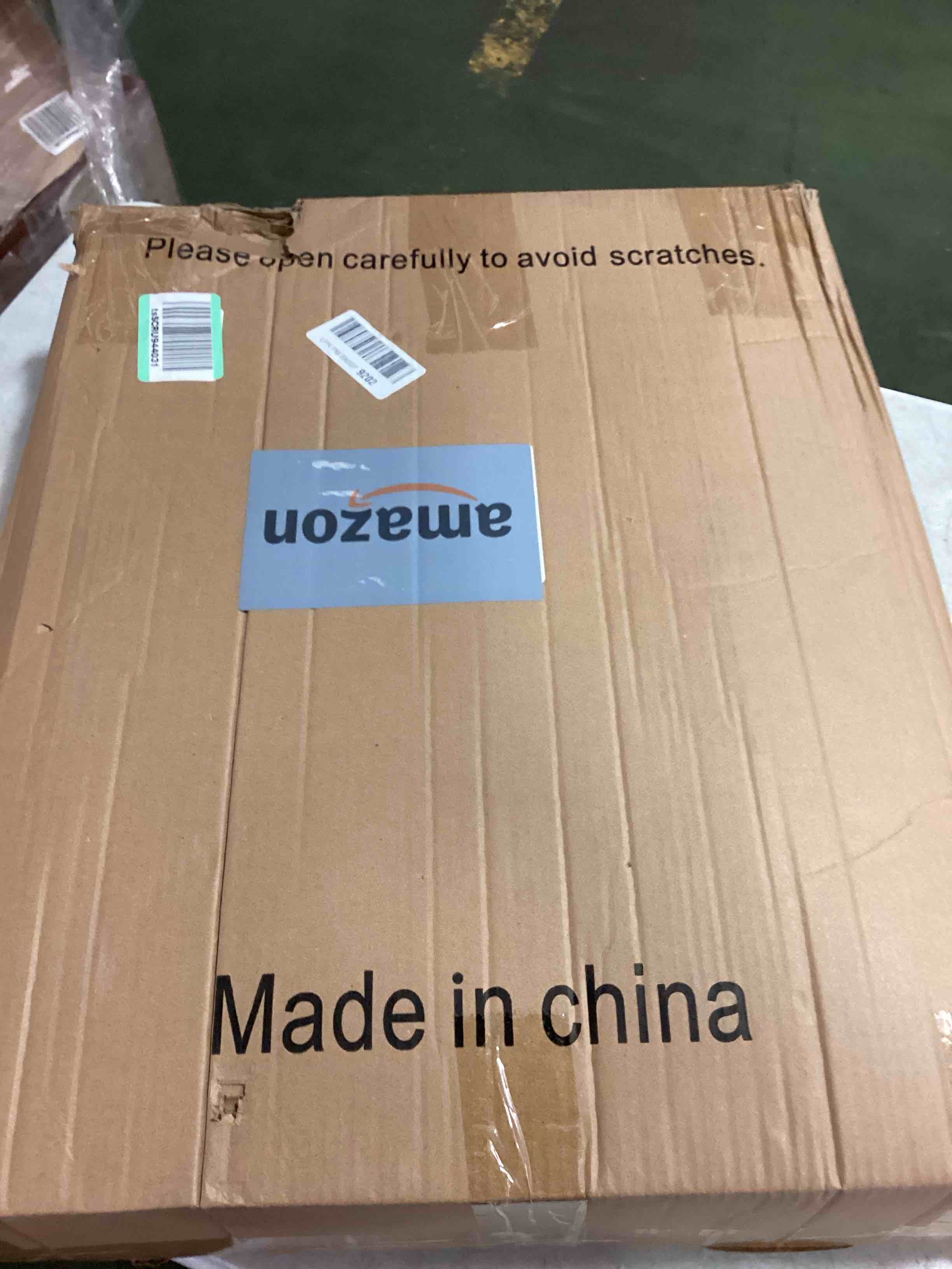 https://s3.amazonaws.com/lotting-images-prod/bidfta/TEA0040771_1723642567498.jpeg