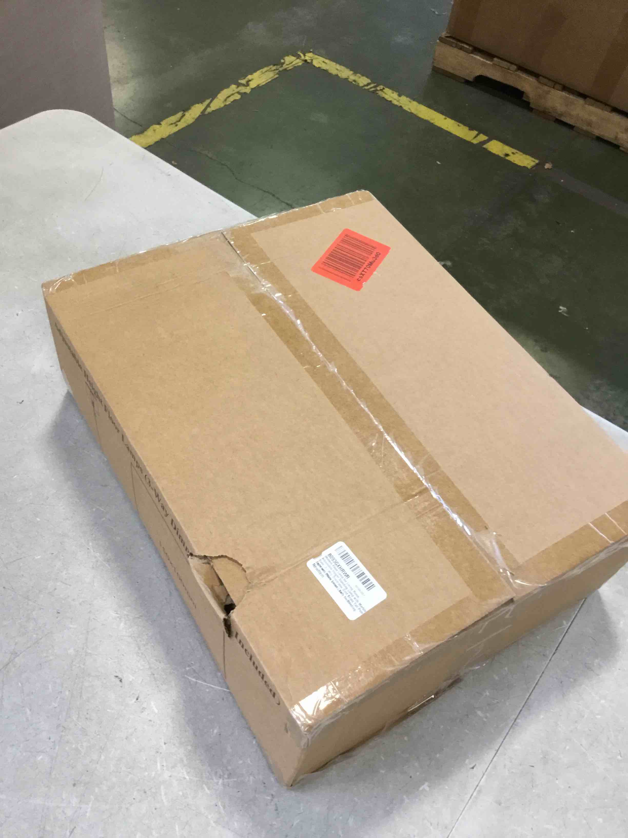 https://s3.amazonaws.com/lotting-images-prod/bidfta/TEA0044479_1726258537812.jpeg