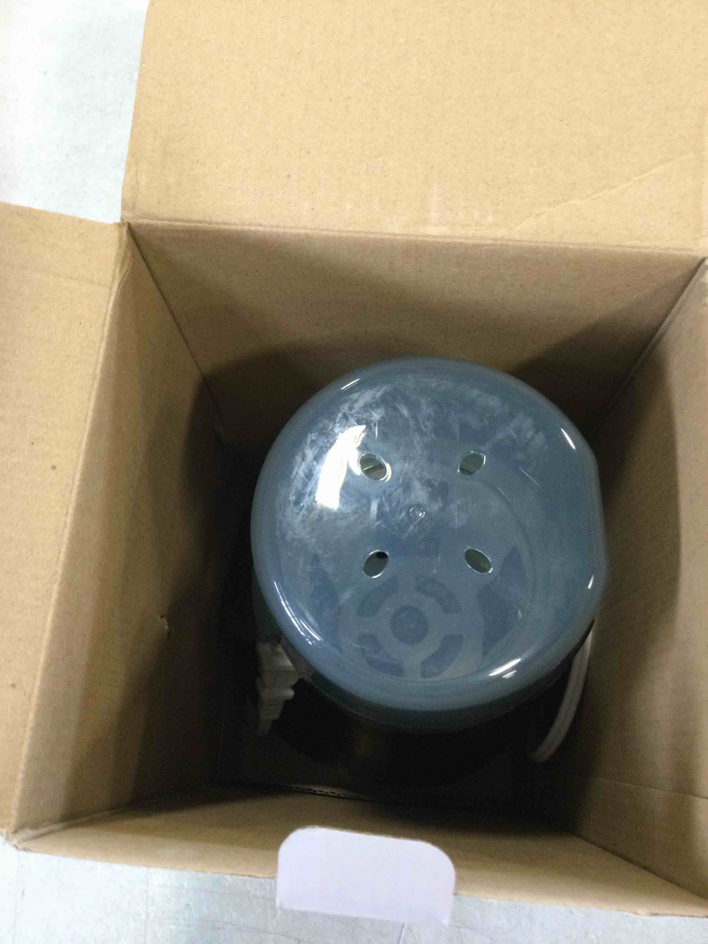 https://s3.amazonaws.com/lotting-images-prod/bidfta/TEA0044835_1726171402576.jpeg
