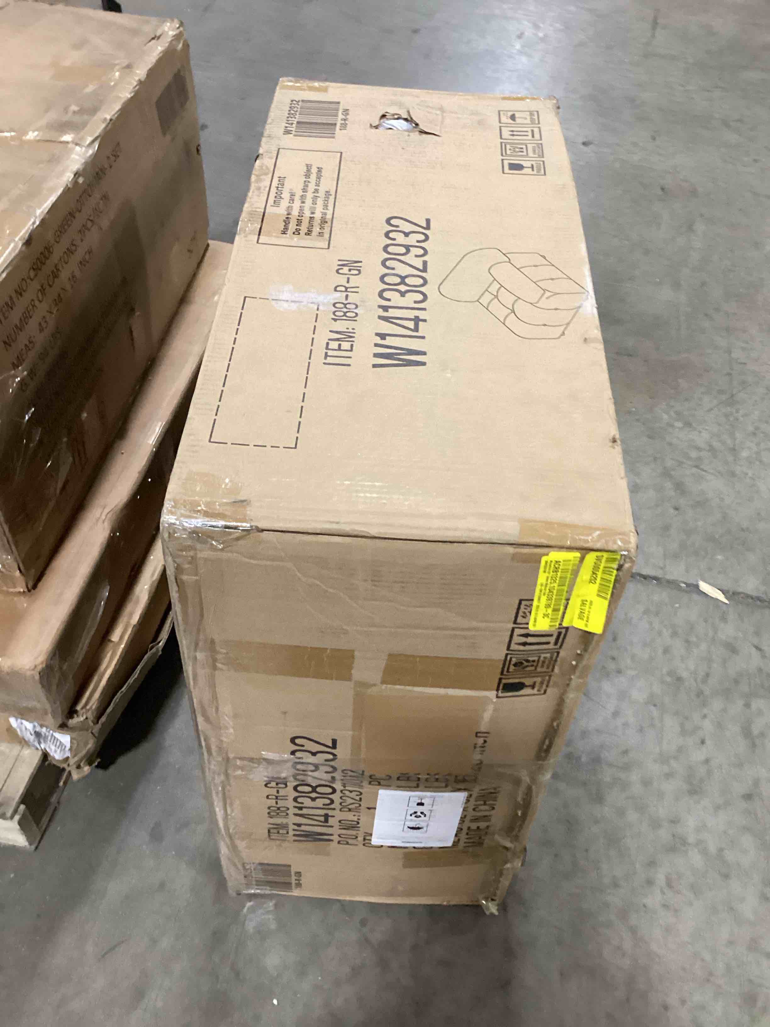 https://s3.amazonaws.com/lotting-images-prod/bidfta/TEA0049637_1737743551685.jpeg
